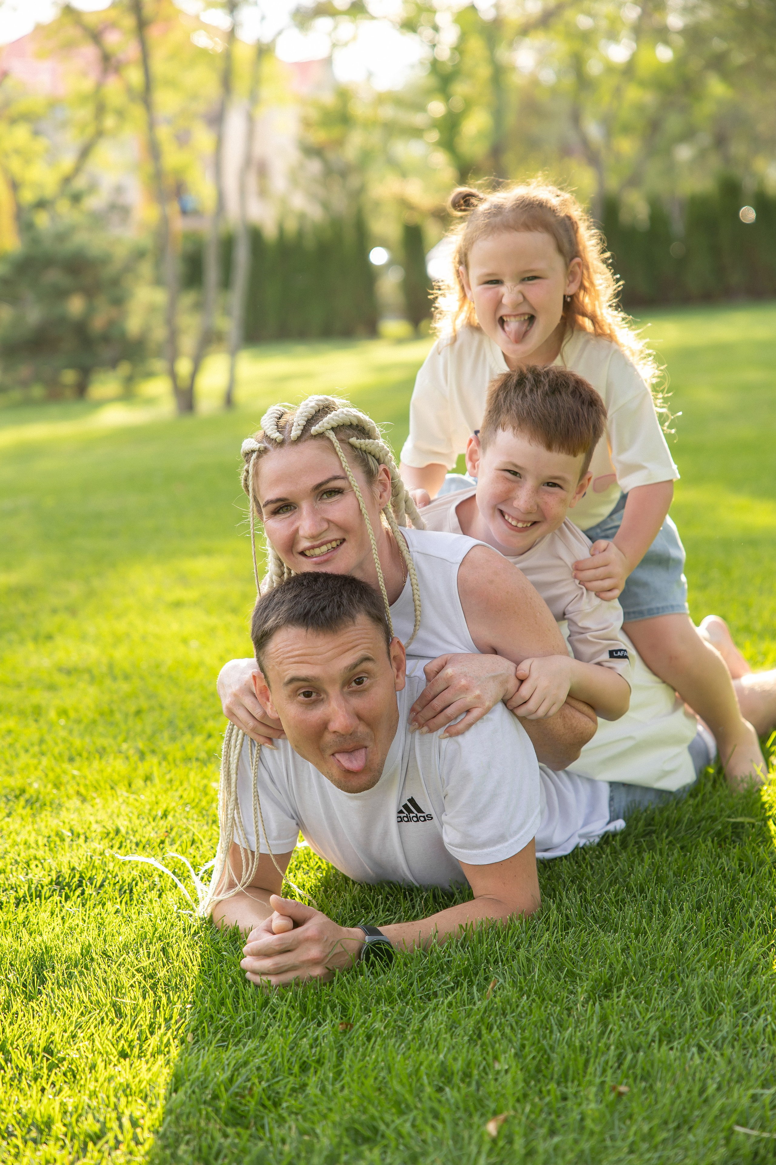 Фарида и семья 2024. Семейный и свадебный фотограф в Геленджике Михаил Шматов