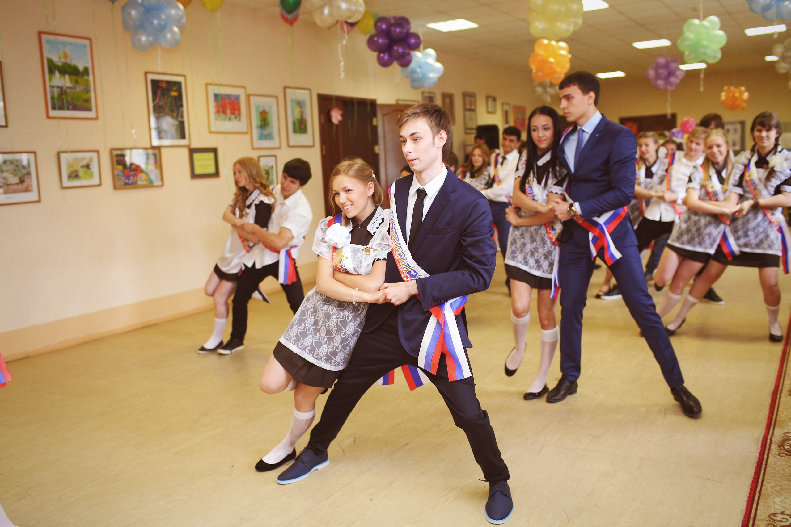 Портфолио фотографа на последний звонок. Свадебный и репортажный фотограф в Ярославле и Санкт-Петербурге Роман Микрюков