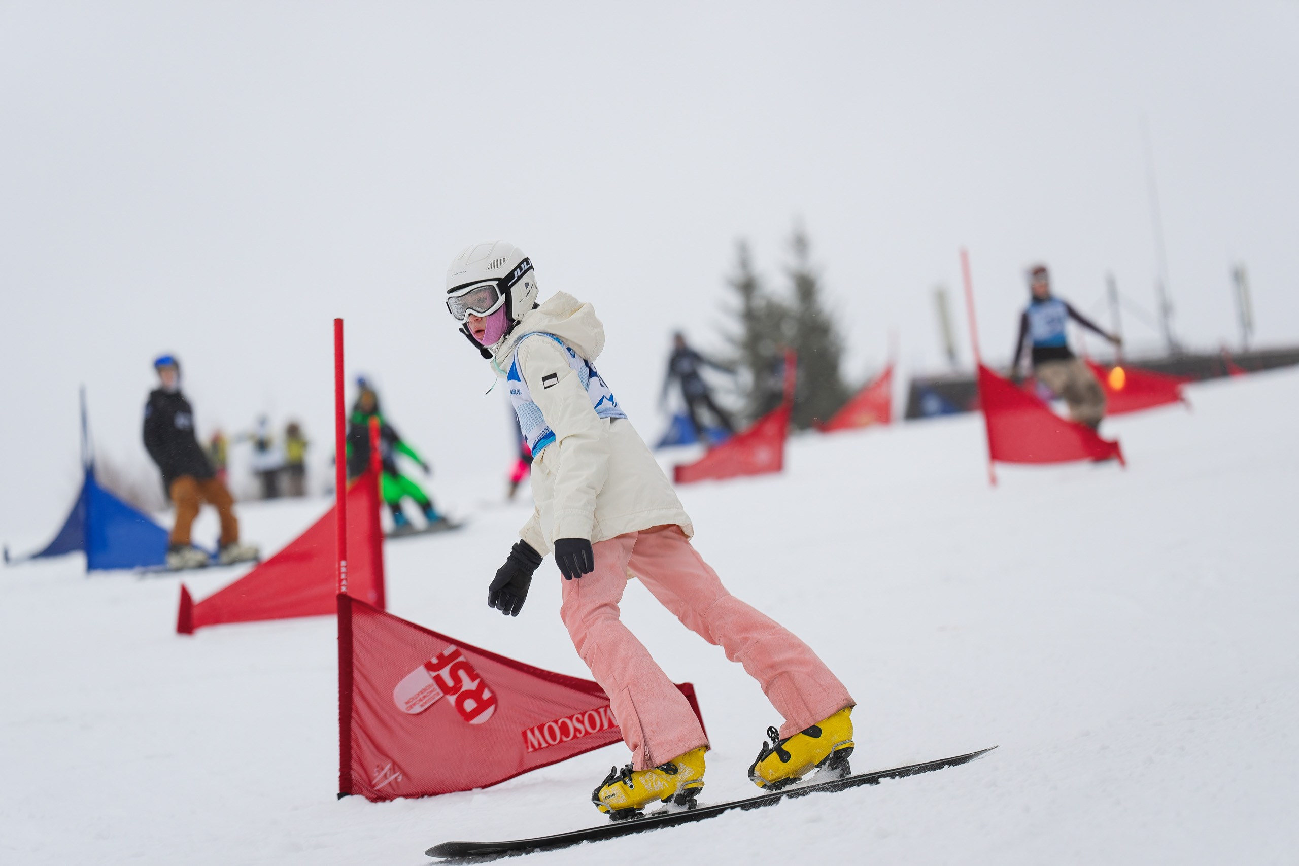 Первенство МУ ДО СШ «Шуколово» по сноуборду PSL. Фотограф Студитский Евгений