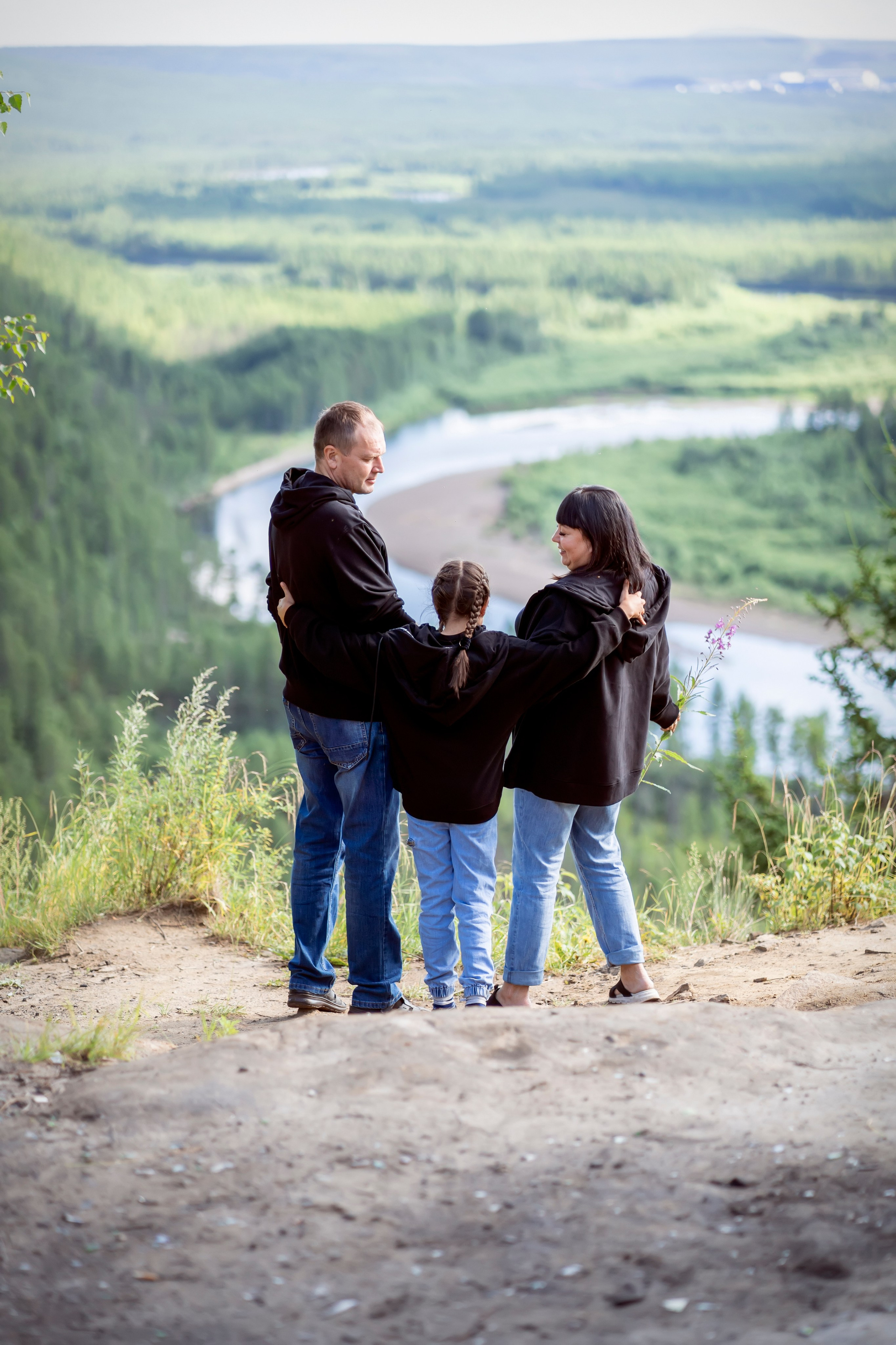 Летняя прогулка на АЯМовской скале. Семейный и детский фотограф в Хабаровске Анна Гриневич