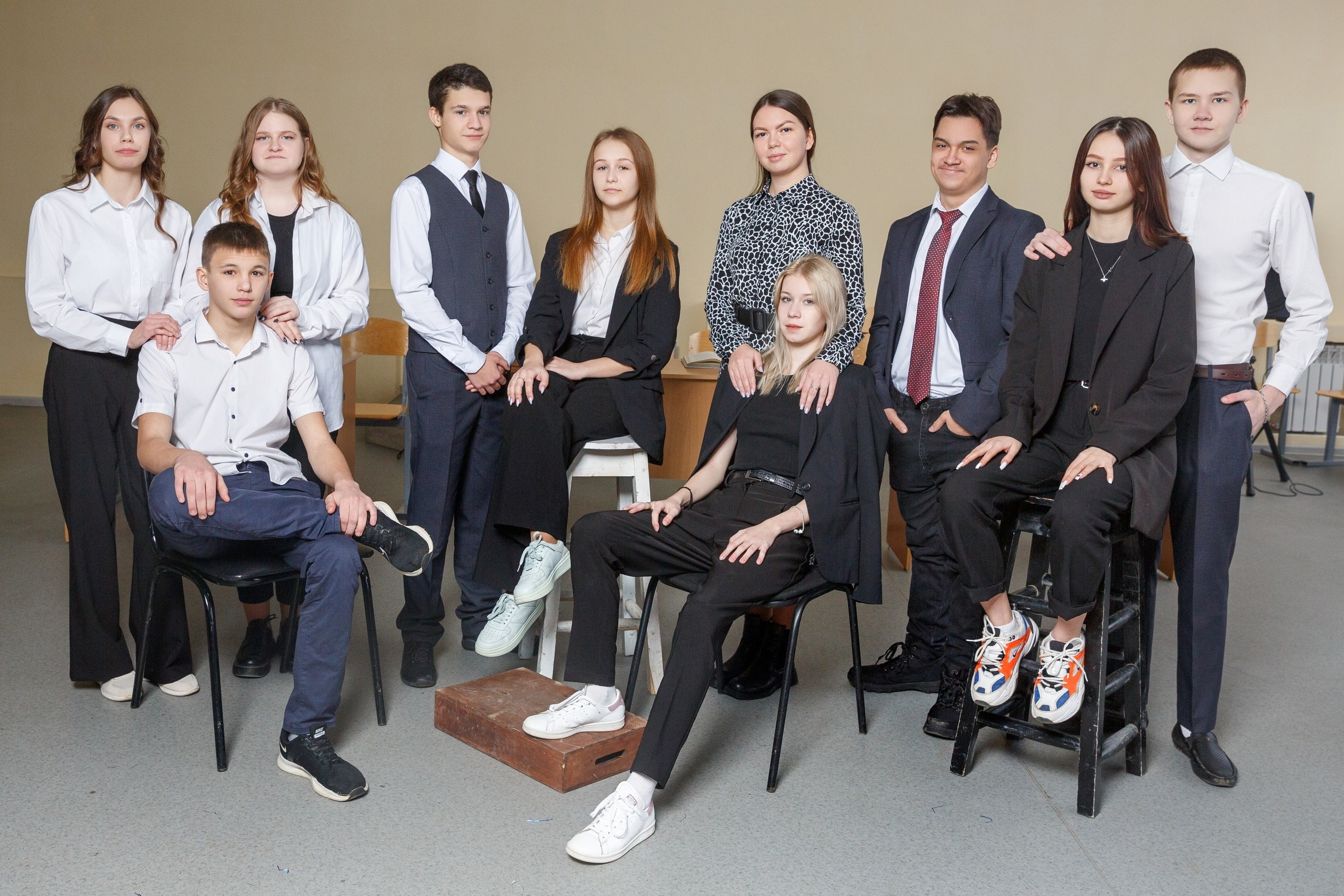 Выпускной альбом Ульяновск. SchoolBook — Выпускные альбомы| Школьный фотограф в Ульяновске