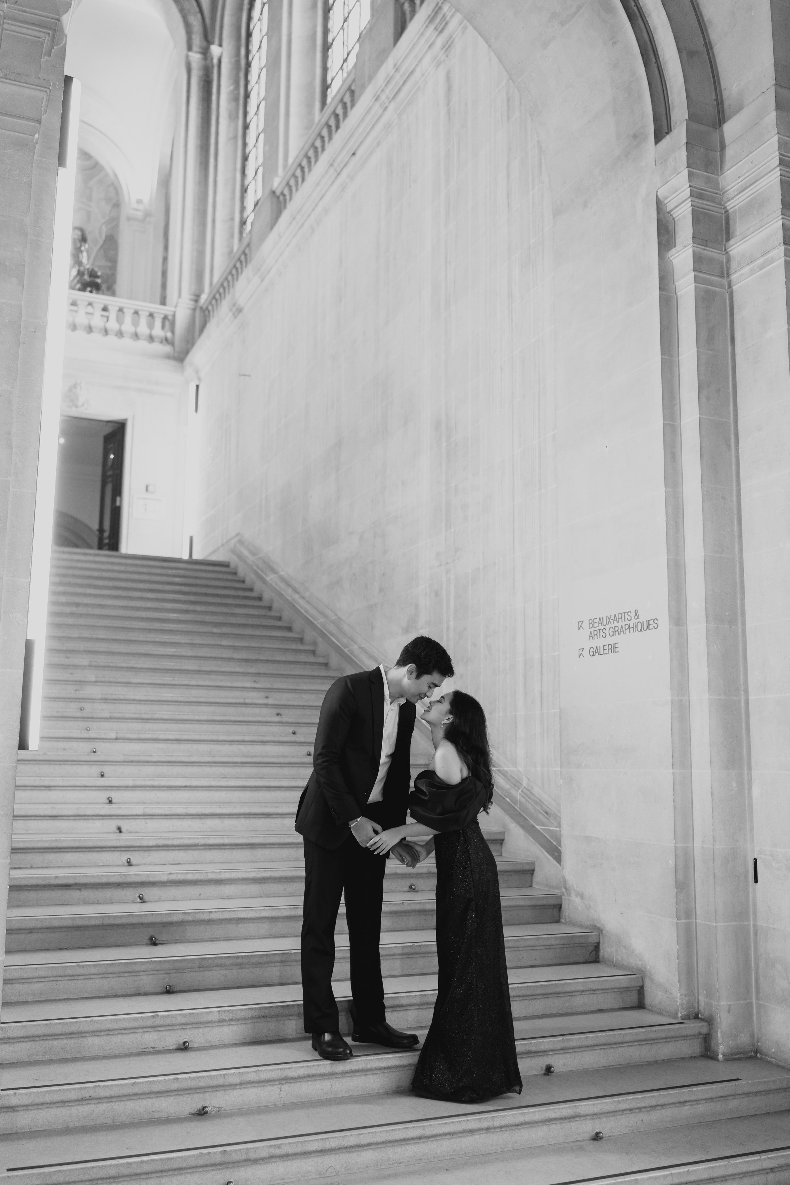 Fifi & Shamil | The Museum of Art. Профессиональный свадебный фотограф в Женеве и Швейцарии | Таня Вовчецкая