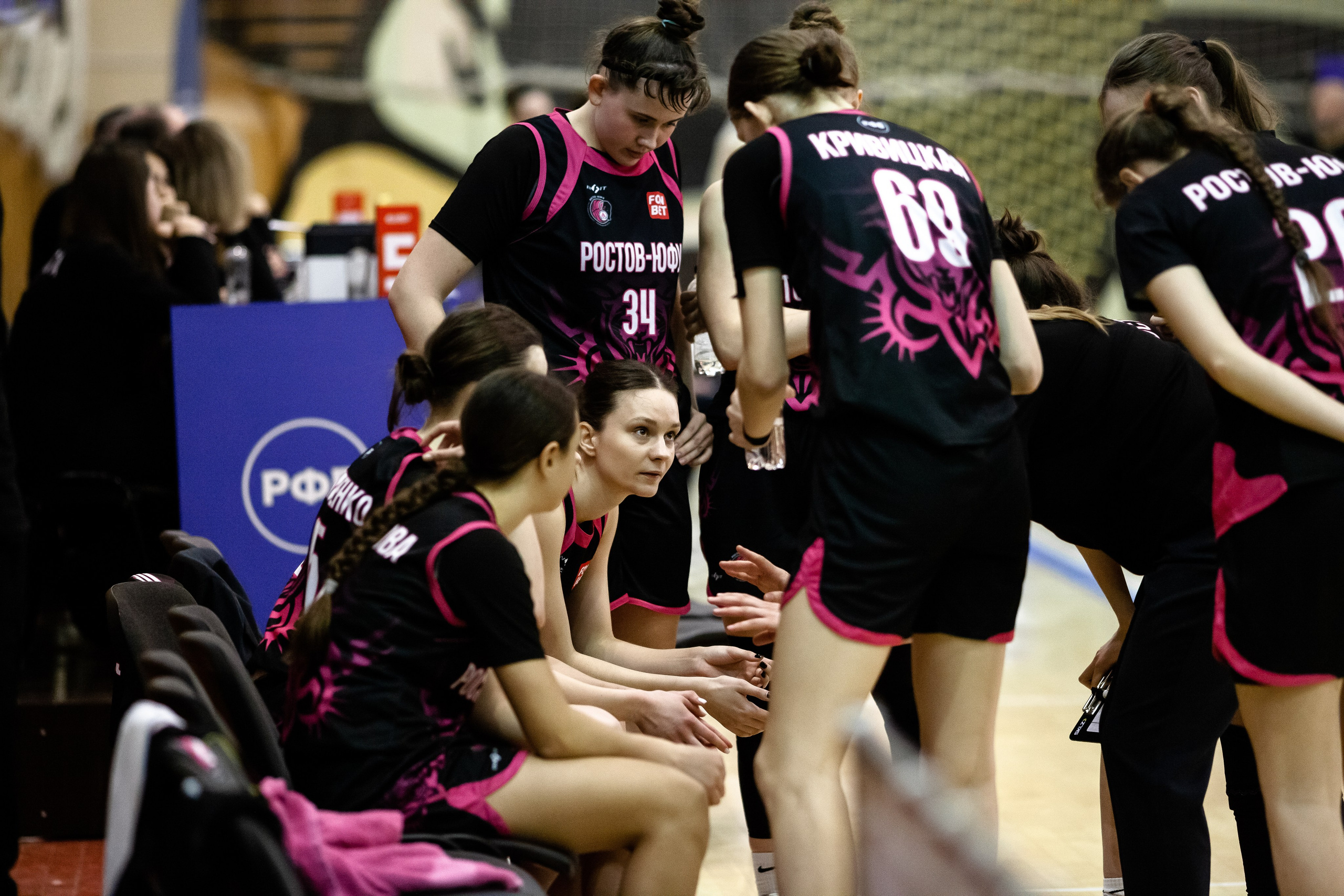 ЧГУ-Атланта — Ростов-ЮФУ / 1 игра. Фотография