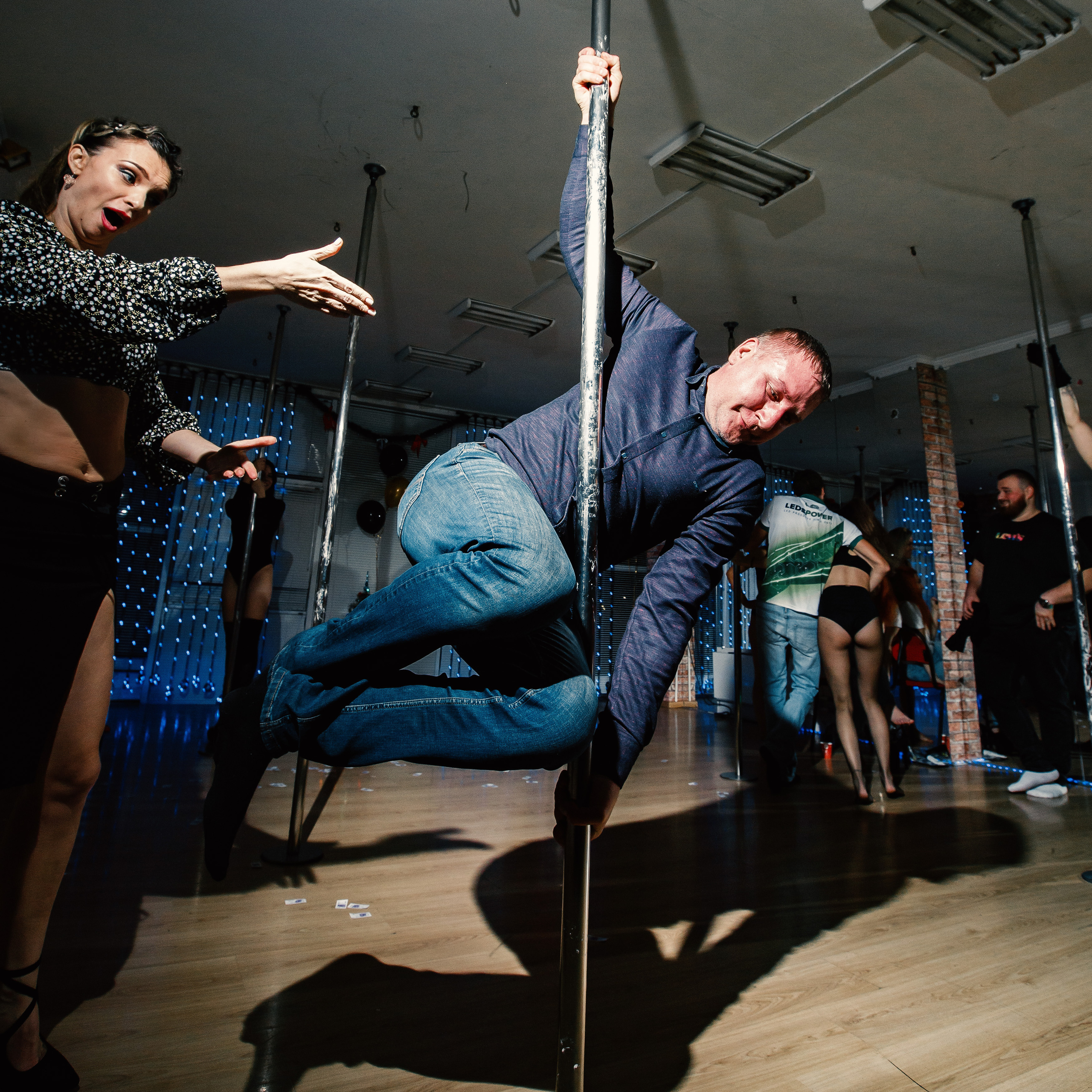 Mulen Rouge. Спасибо за проявленный интерес к моему творчеству! Меня зовут Россохат