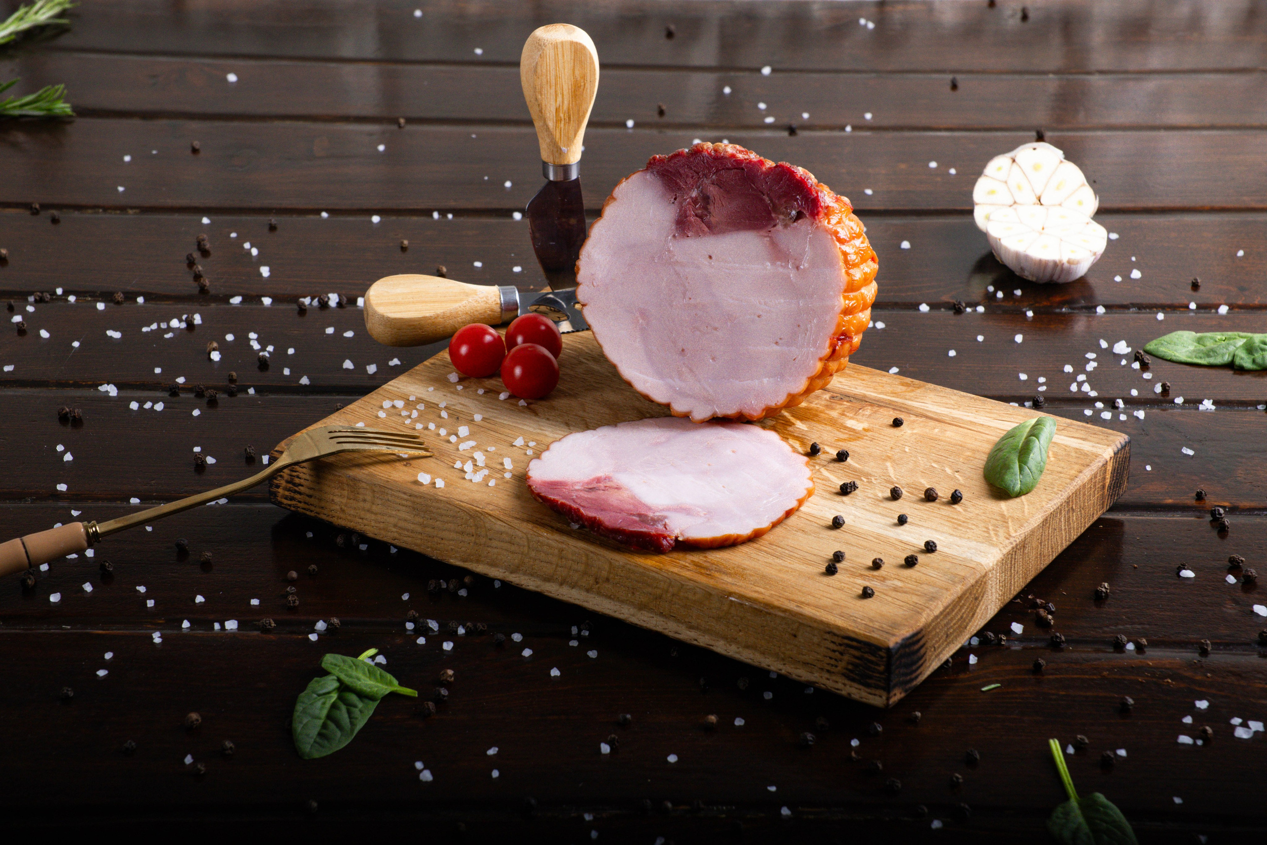 Фуд — съемка для производства колбасной продукции в г. Шахты — «Невский». Фотограф Александр Радионов | Профессиональная фуд — фотосъёмка в Ростове‑на‑Дону