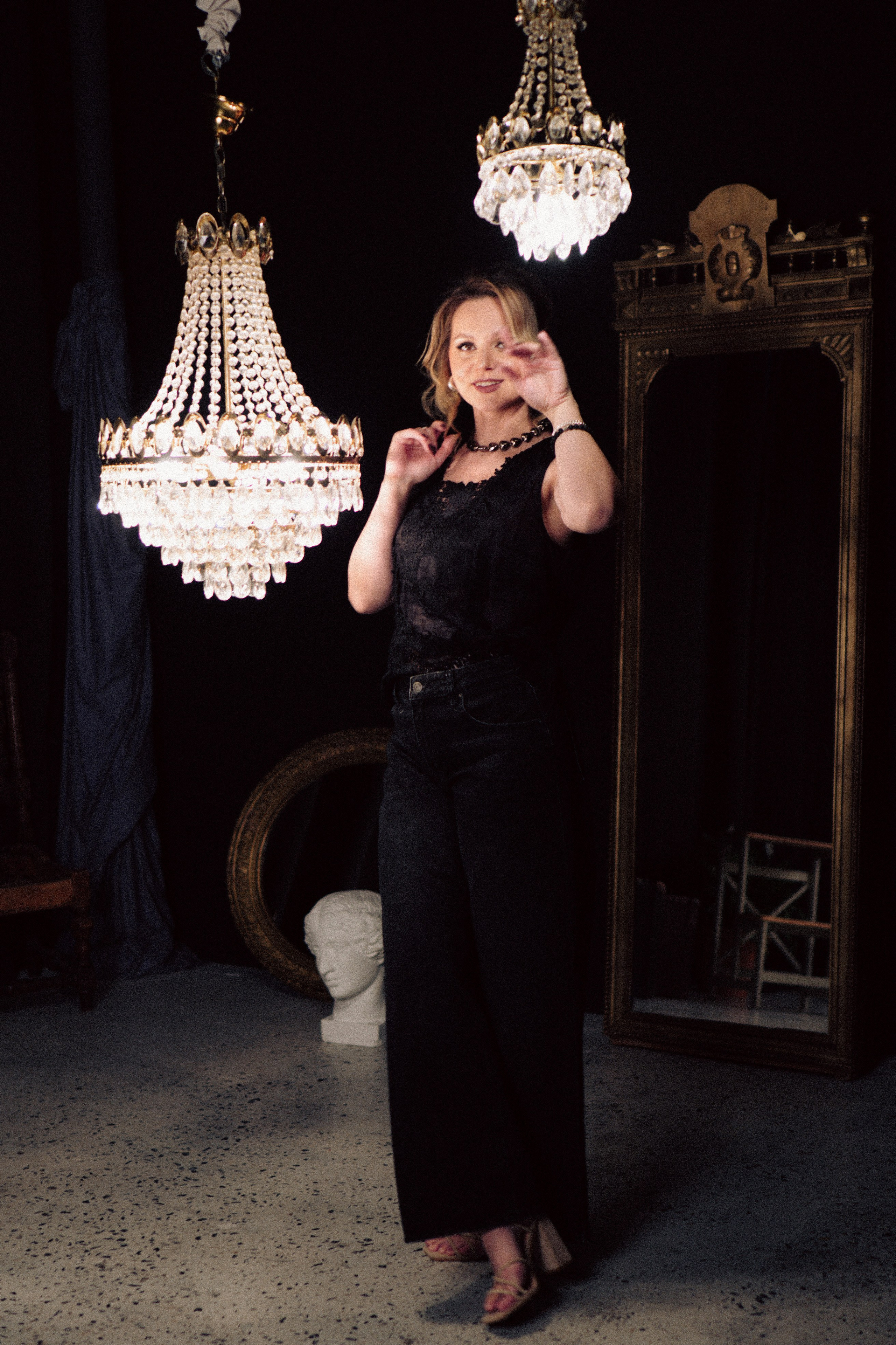 НОВОГОДНЯЯ ФОТОСЕСИИЯ В СТУДИИ ДЛЯ ДЕВУШКИ И ПРОГУЛКА ПО ЧЕРНЫШЕВСКОЙ. Профессиональный фотограф, Санкт-Петербург — Виктория Богомолова