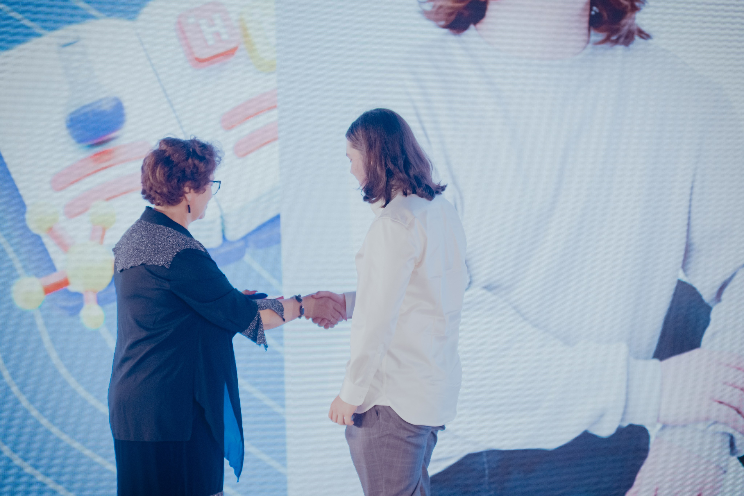 Выпускной 2025 ГБОУ г. Москвы «Школа № 1329». Фотограф и оператор в Москве Елизавета Коргалидзе