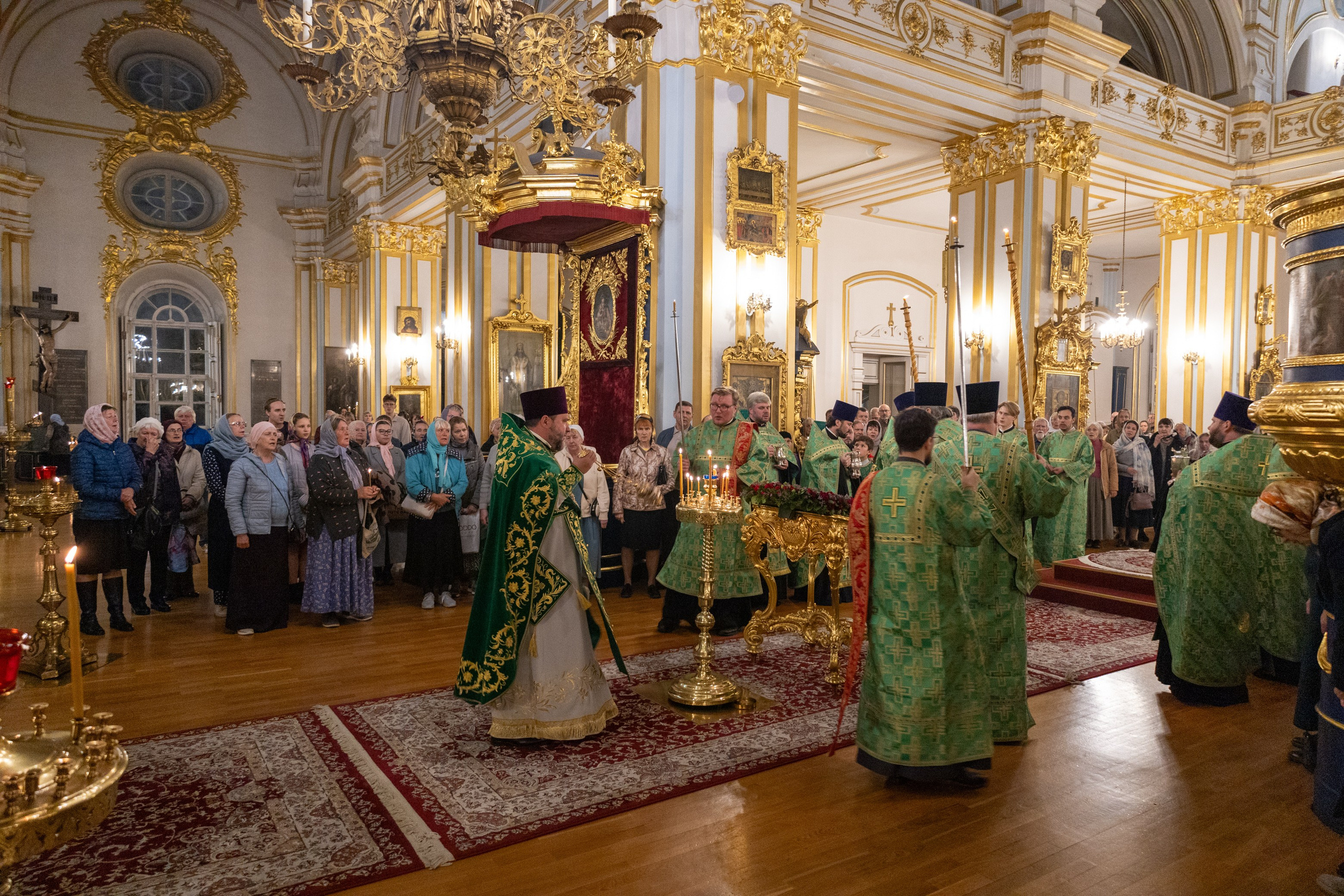 Всемирное Воздвижение Честного и Животворящего Креста Господня. НИКОЛО-БОГОЯВЛЕНСКИЙ МОРСКОЙ СОБОР