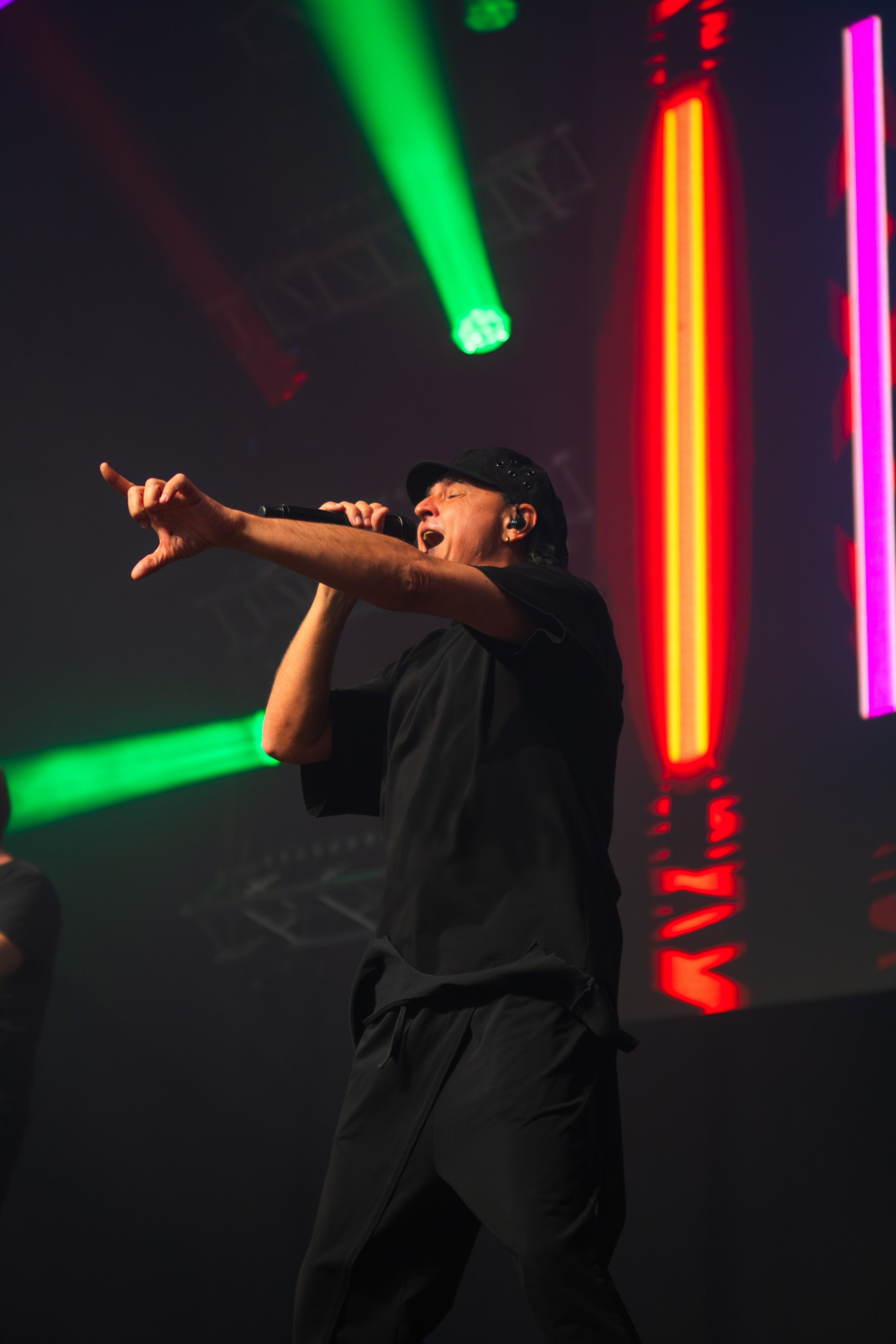 Дискотека 90-х. ОБЪЕКТИВно, он хорош | фото- и видеосъёмка в Брянске | Миша Напреенко