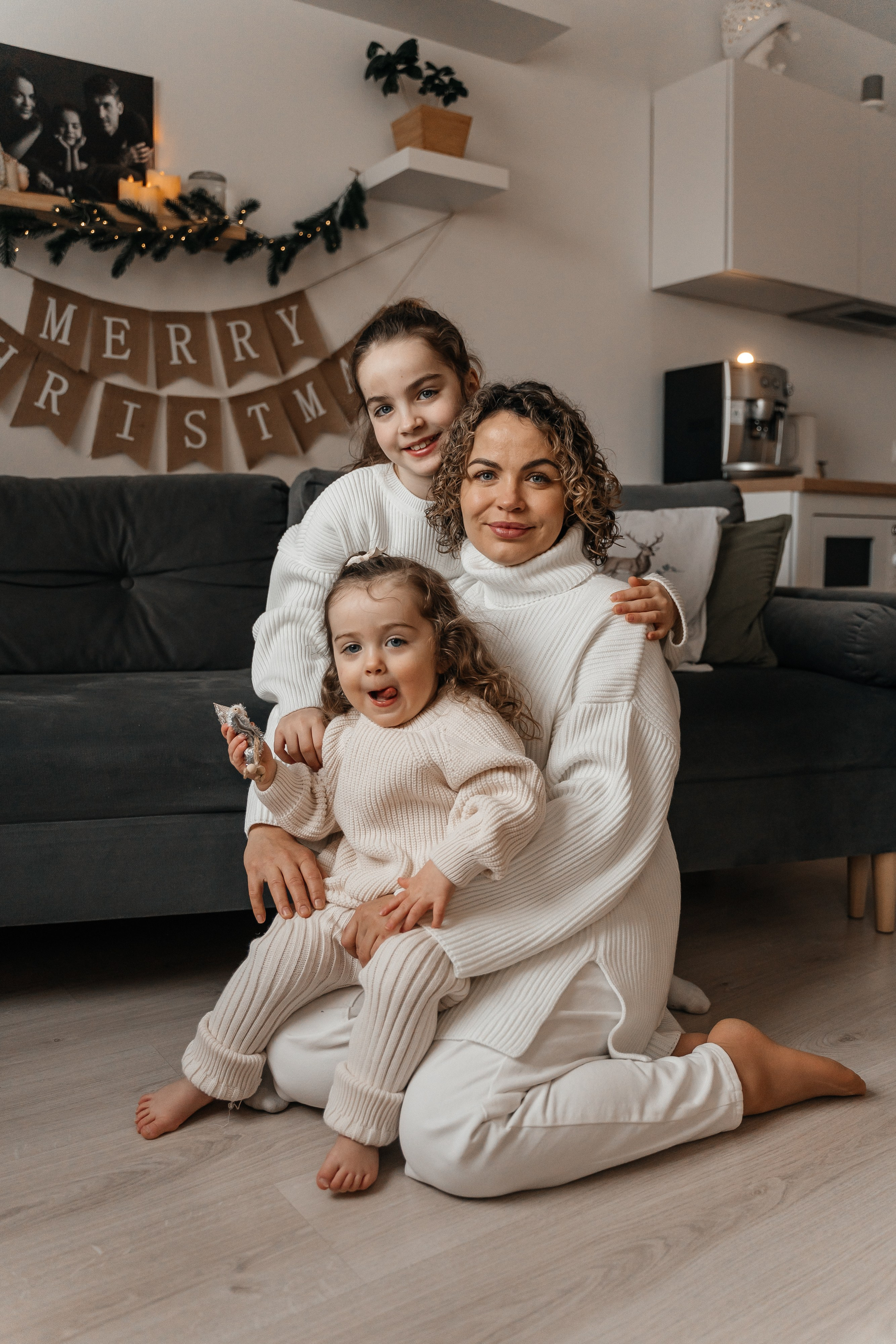 Максим, Катя, Лена и Ева. Волик Мария