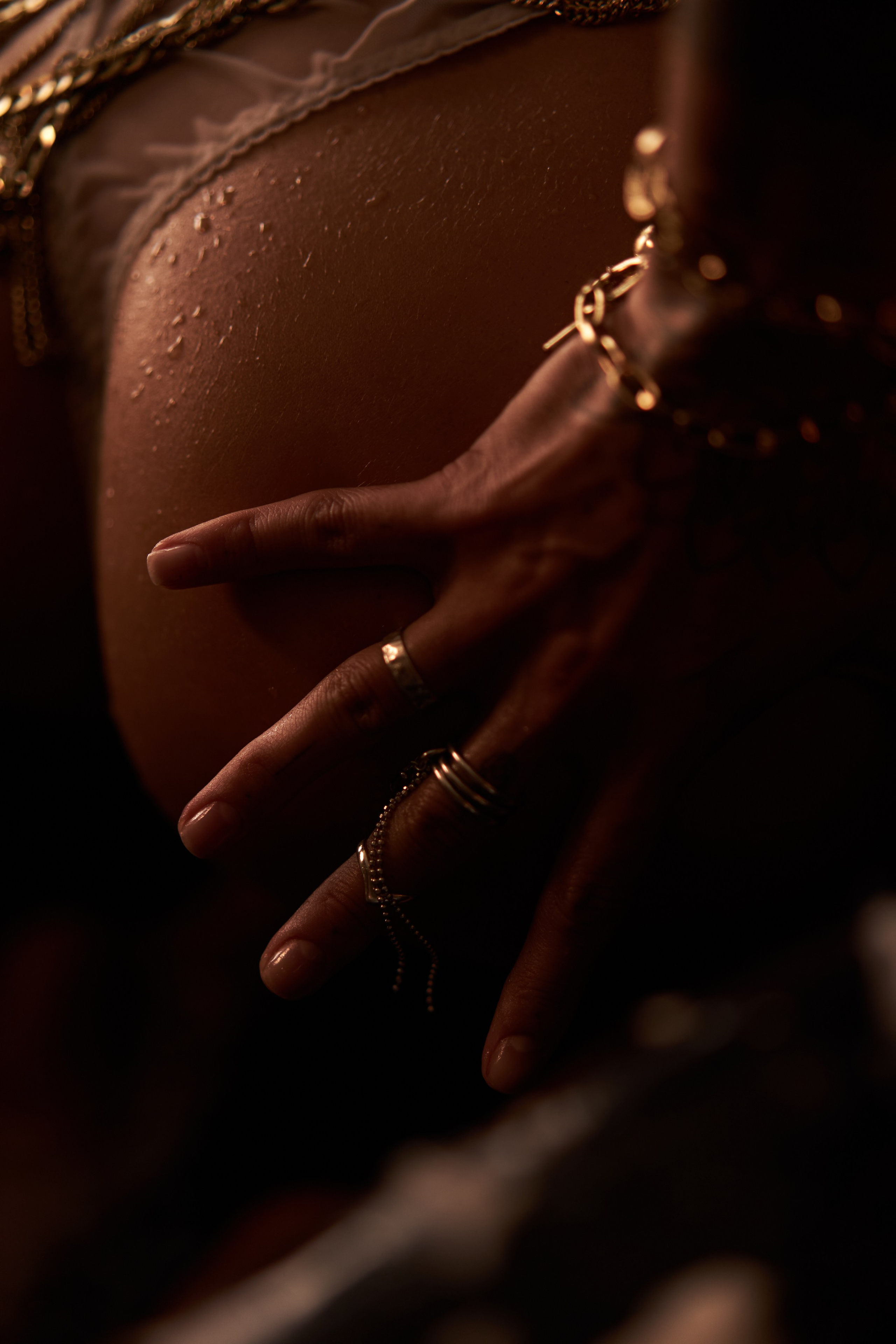 Будуарная фотосессия в студии с водой. Фотограф Екатеринбург Кокшарова Александра