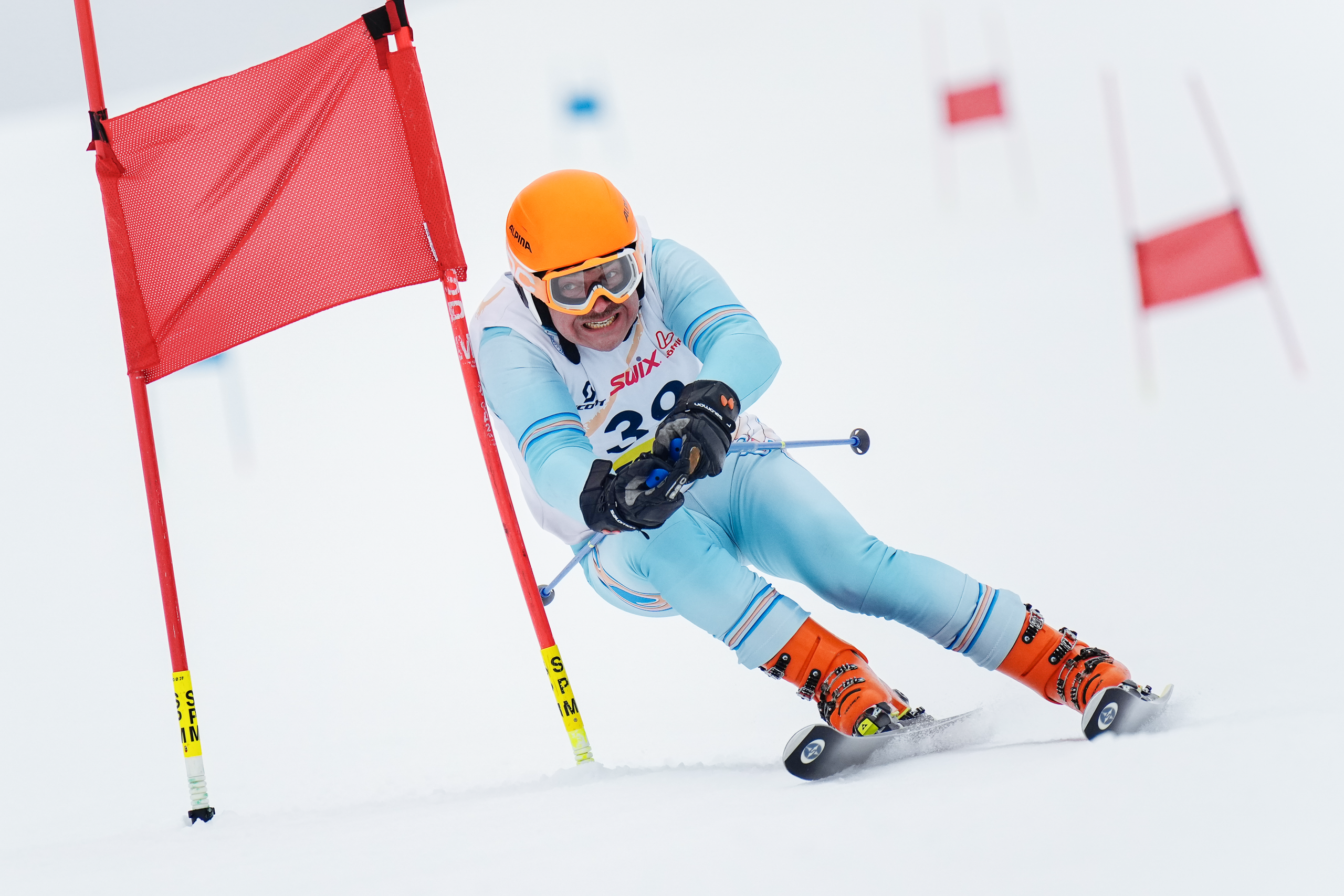 2026.03.07 | Соревнования среди ветеранов «Приз Горнолыжного клуба Леонида Тягачева» GS. Фотограф Студитский Евгений