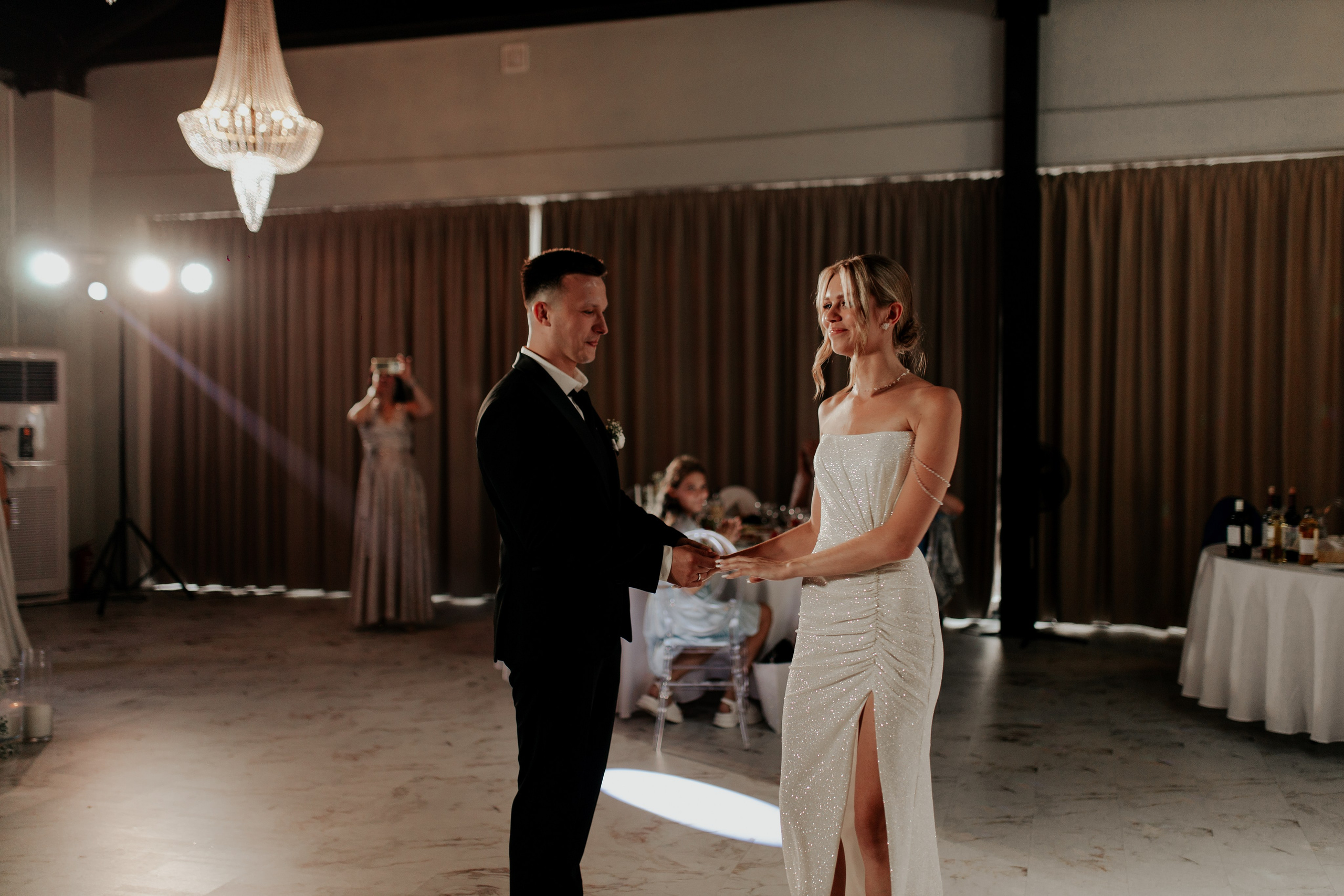 Свадебный банкет в Санкт-Петербурге — Трогательная фотосессия с родными и лавстори. Фотограф в Санкт-Петербурге Лиза Семченкова