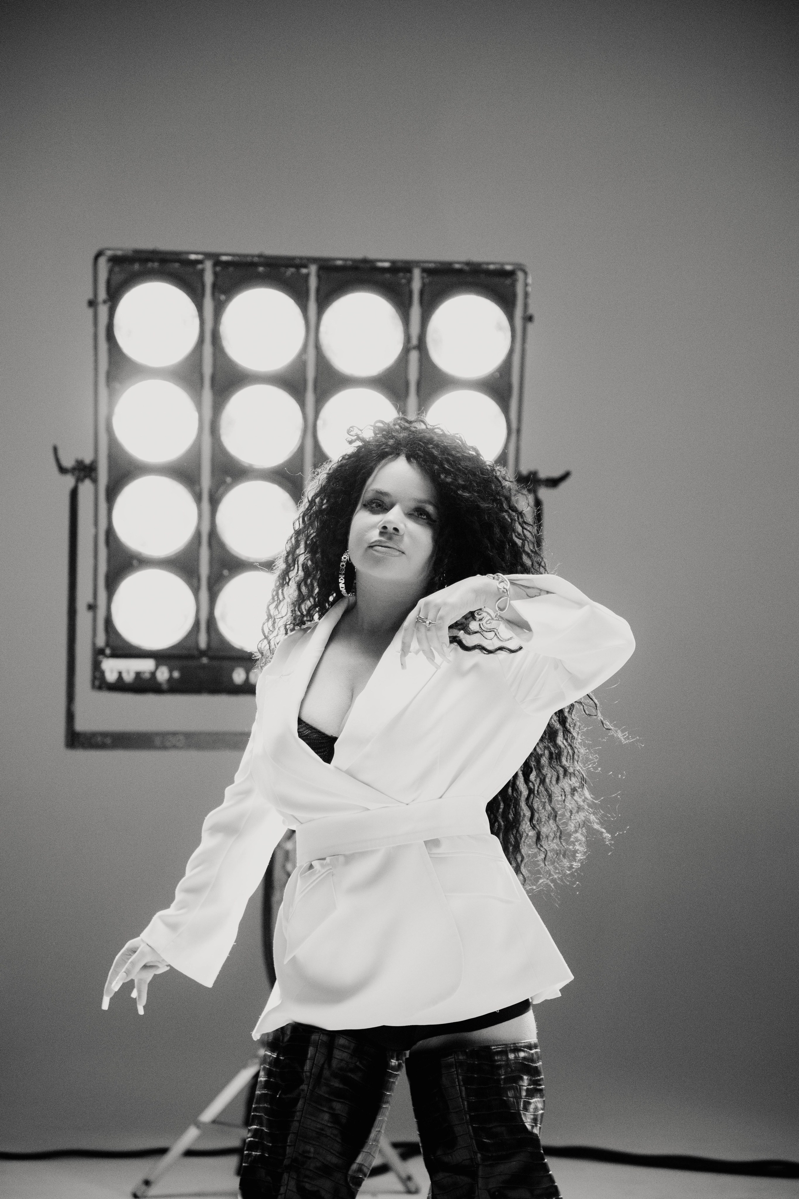 Съемка клипа Юлианны Карауловой и Бьянки. Фотограф в Москве и Санкт-Петербурге Дарина