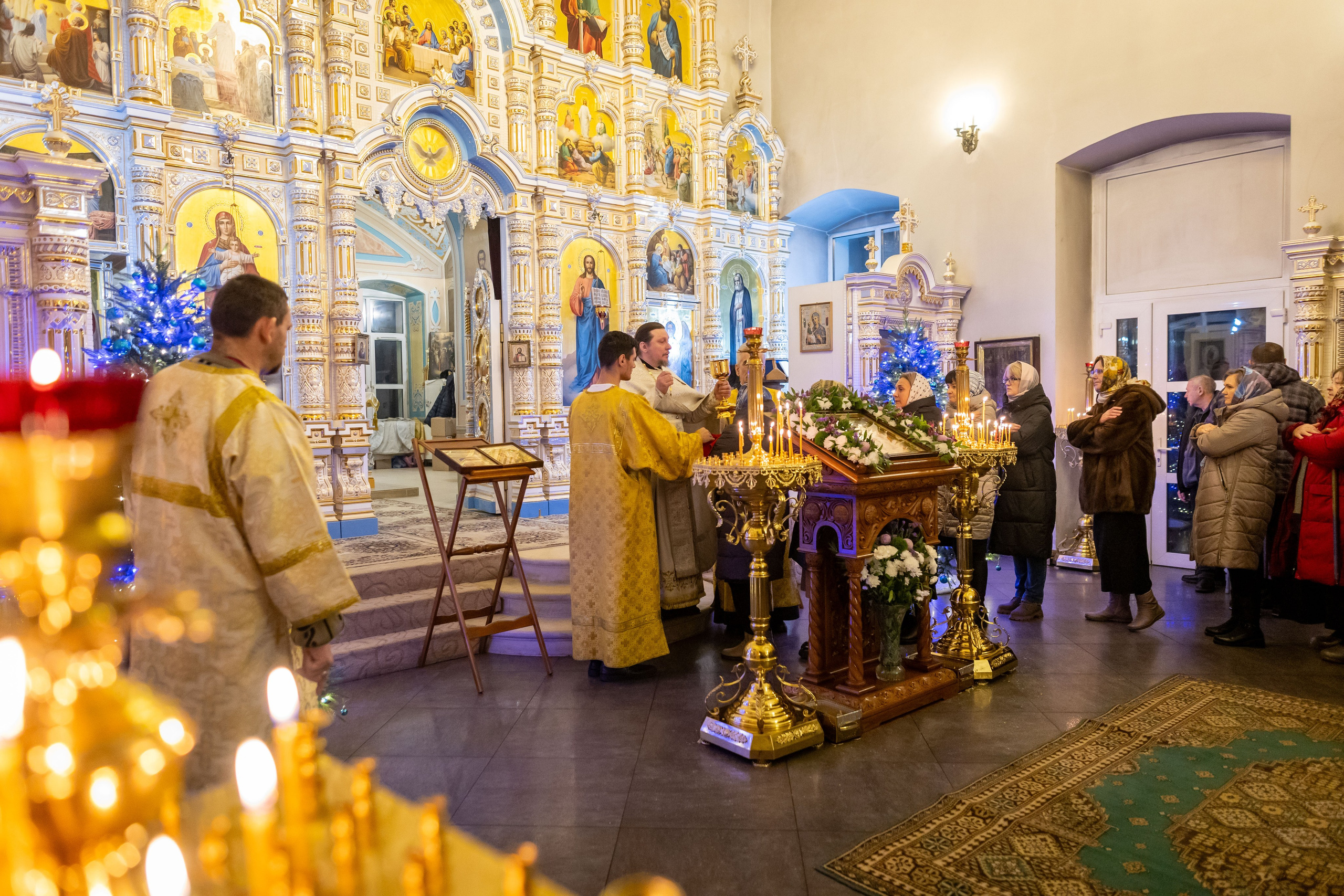 Рождество Владимирский храм с Красное. Семейный и детский фотограф Анна Петракова