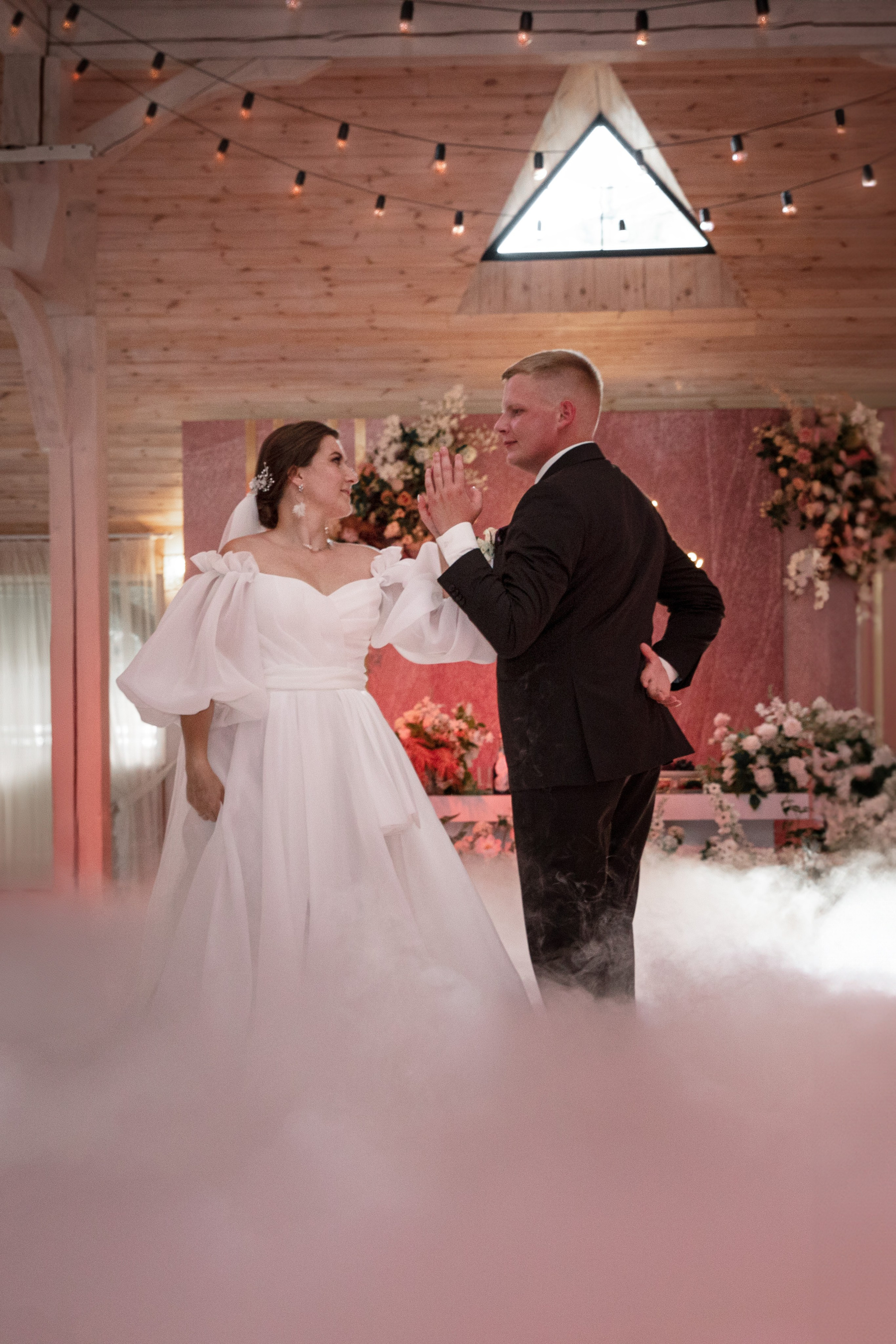 Стильная свадебная фотосессия Москва | Свадебный фотограф. Фотограф брендов и бизнеса в Москве Алексей Сентюрин