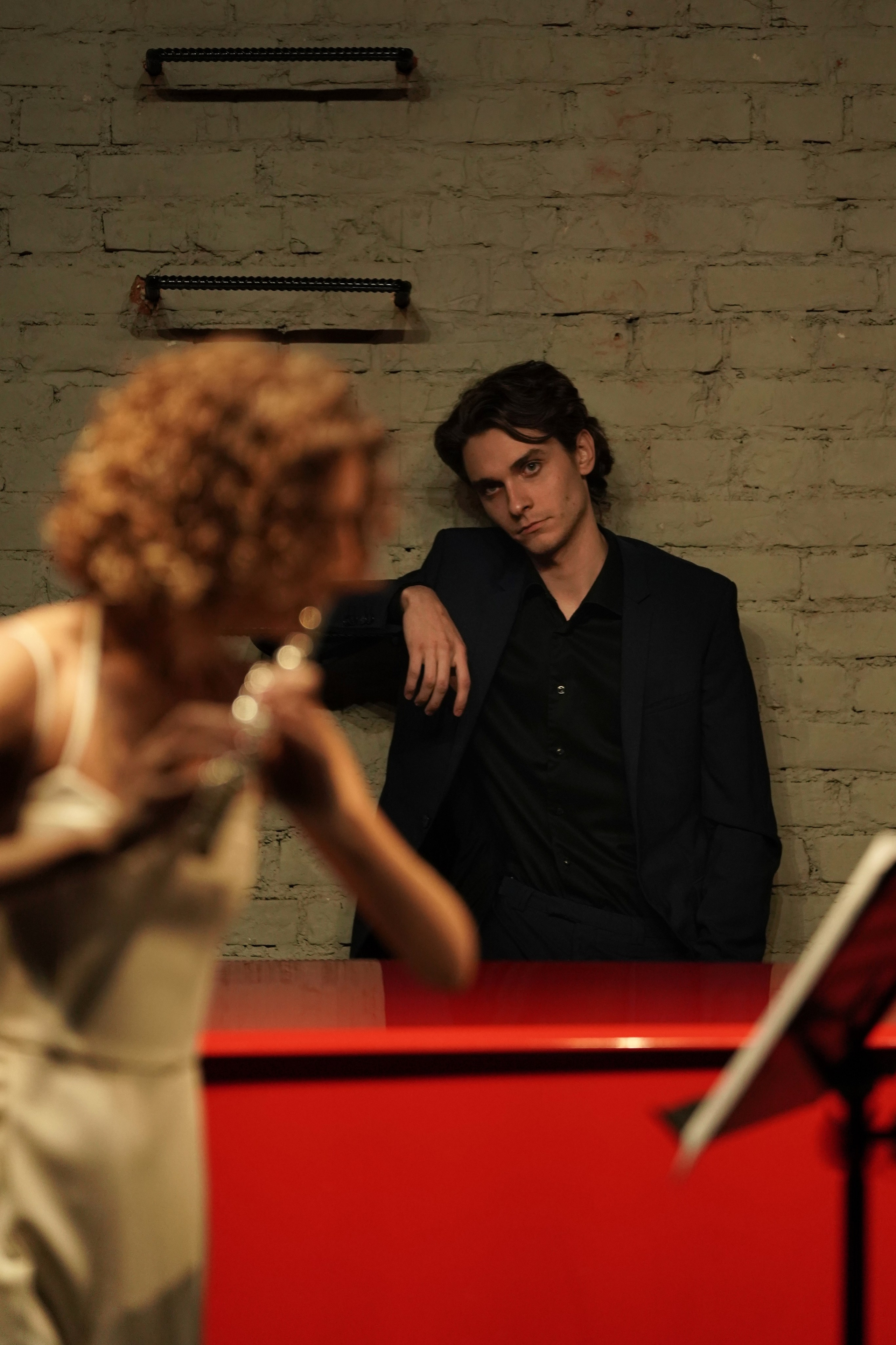 В сумраке Есенин-центра. 7/11/25. Фотограф Строгино Яна Гавриленко