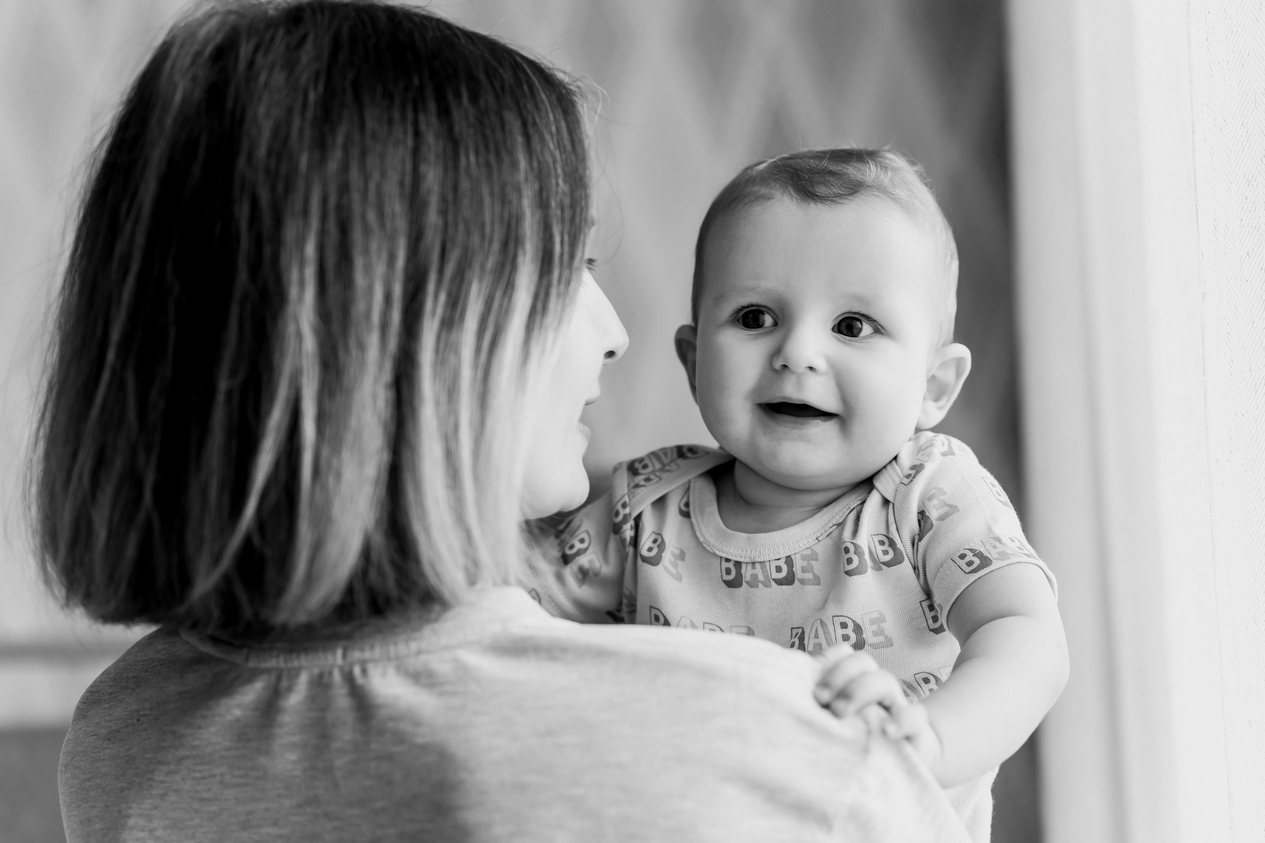 Домашняя семейная фотосессия в Москве, Домодедово, Видное, Бутово, Щербинка. Семейный фотограф Москва и Московская область. Семейная фотосессия на природе. Фотосессия детского праздника. Фотосессия юбилея. Фотосессия в день рождения. Фотограф на годик ребенку. Детский фотограф. Фоторепортаж семейного праздника. Детский фотограф Москва.