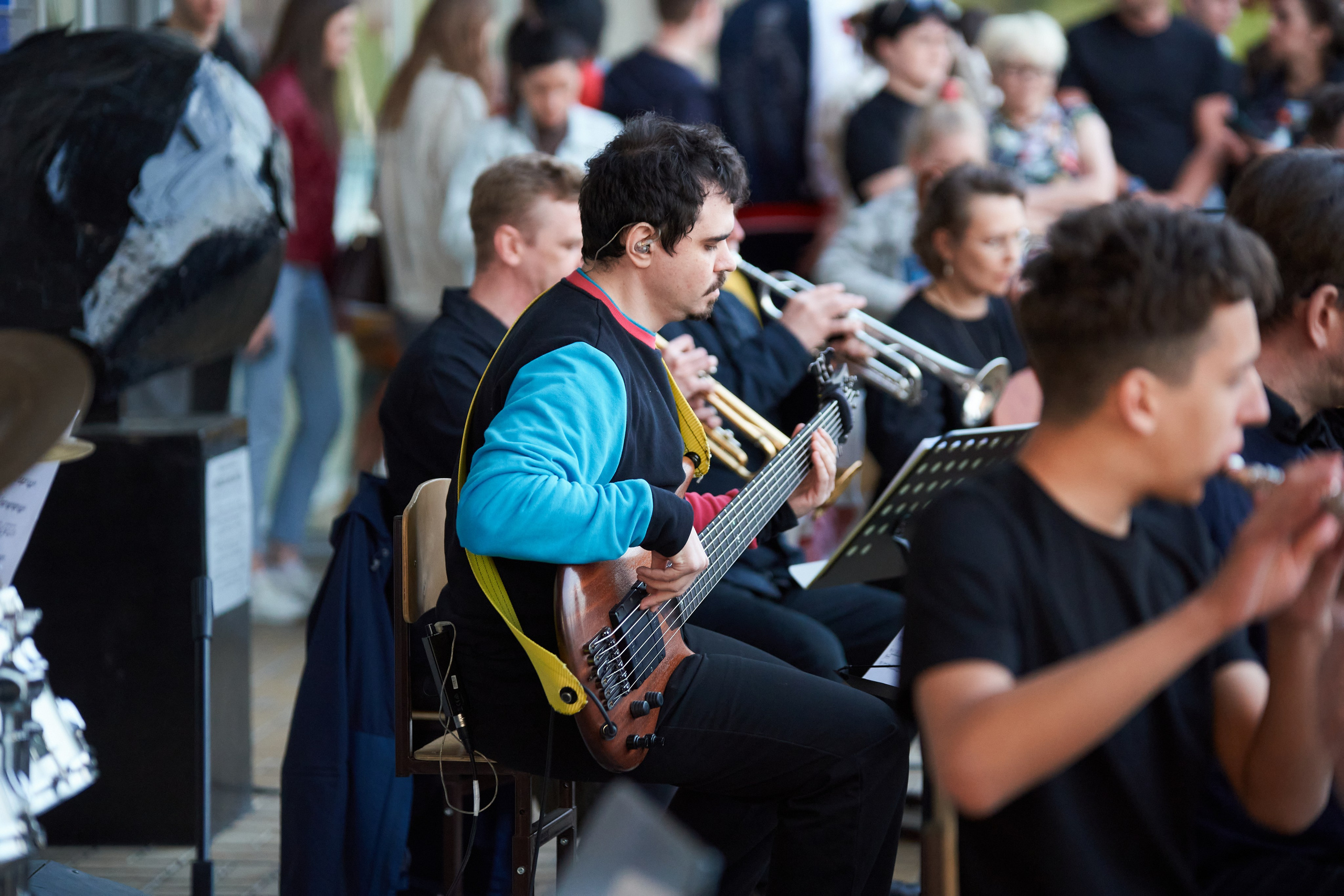 Репортаж: Музыкальная школа Виртуозы в Ночь музеев у планетария. Репортажный и женский фотограф в Новосибирске