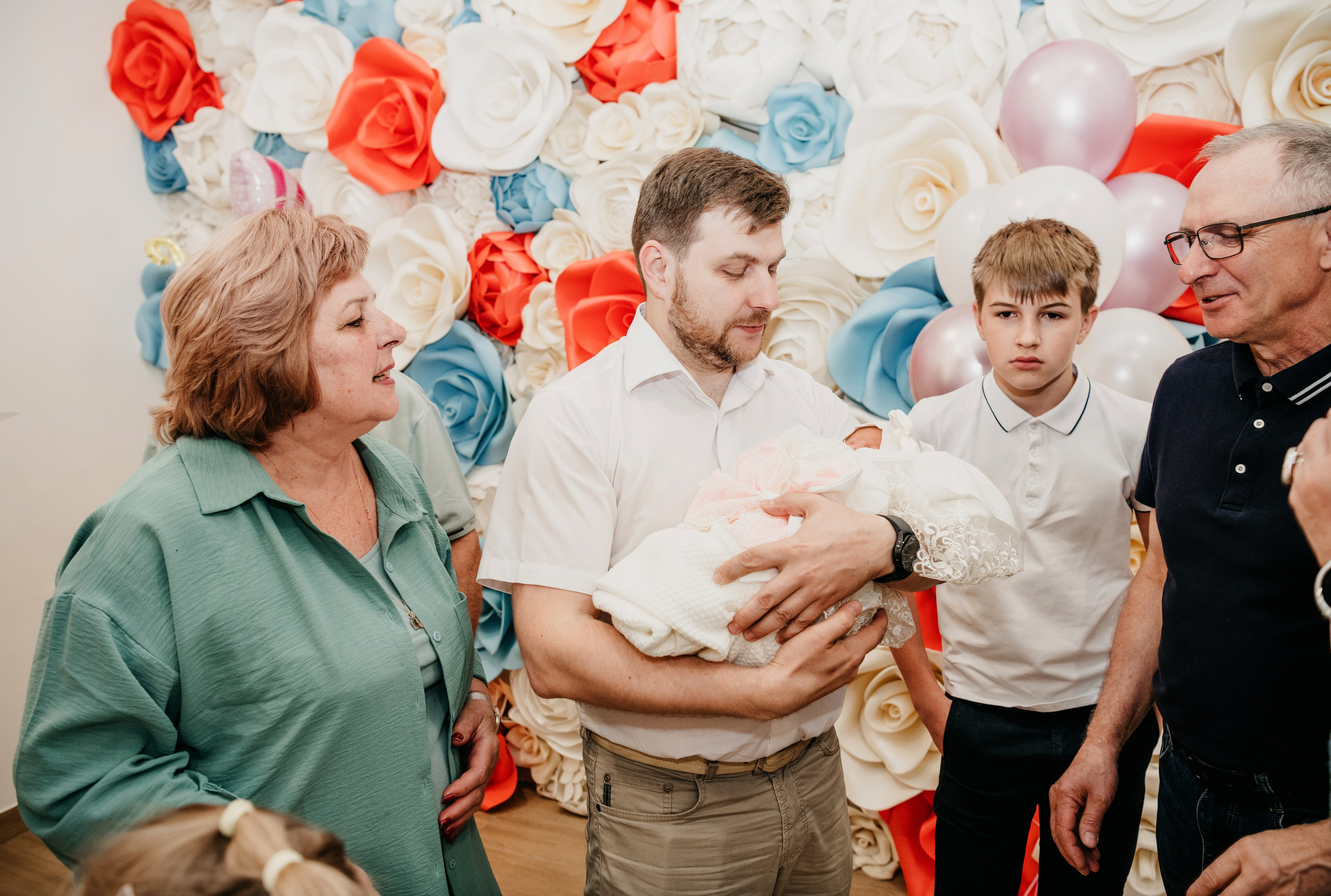 Выписка Ксении. Коммунарка. Фотограф на выписку из роддома в Москве и МО