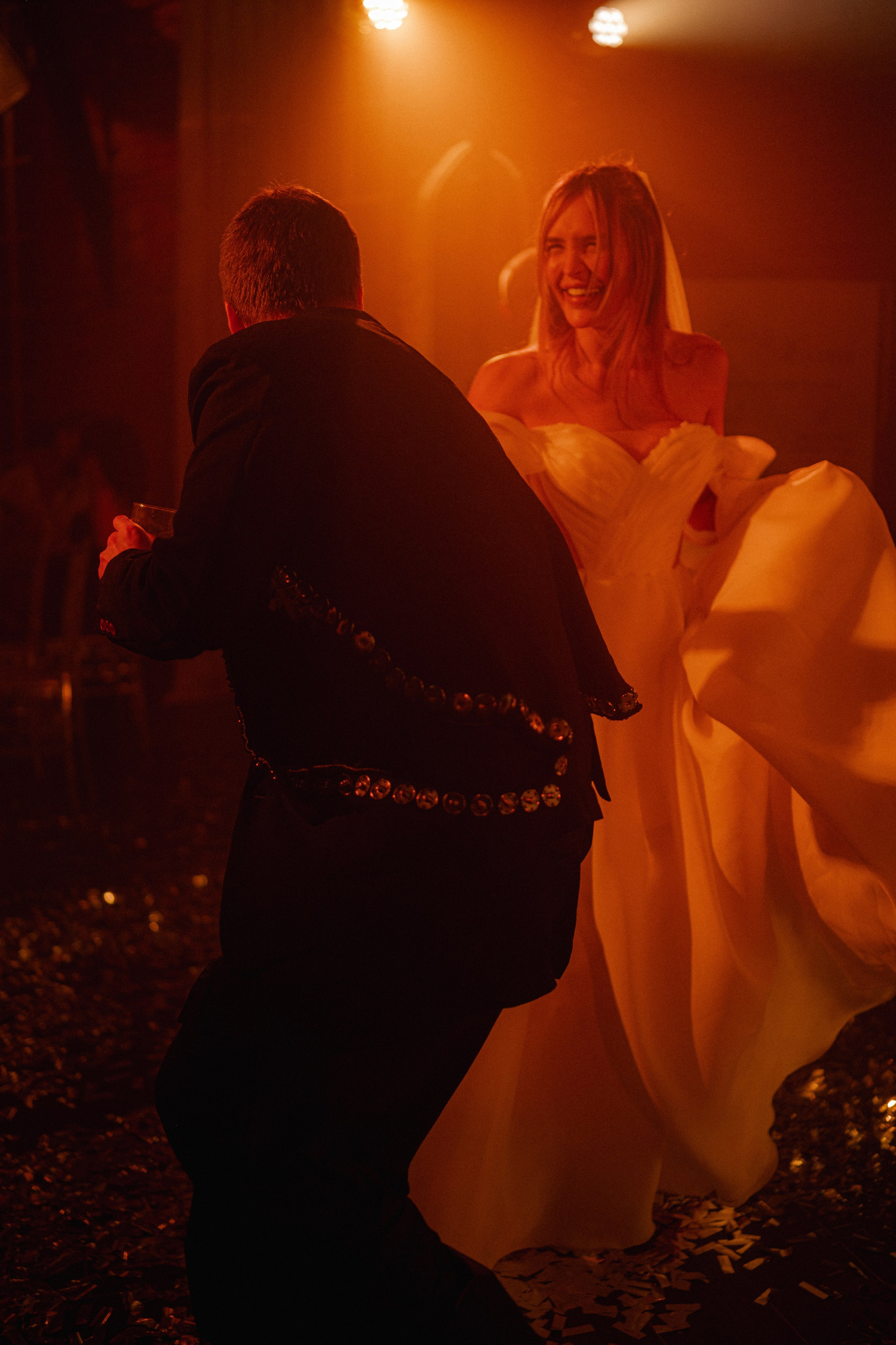 Awesome. Сентиментальная свадебная фотография