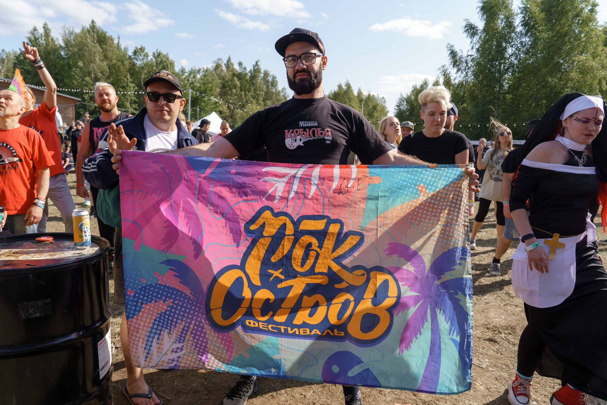 Фотоотчет с главного панк-рок фестиваля страны Anti-Party 2025. Фотограф Николай Прокофьев модельные тесты в Москве