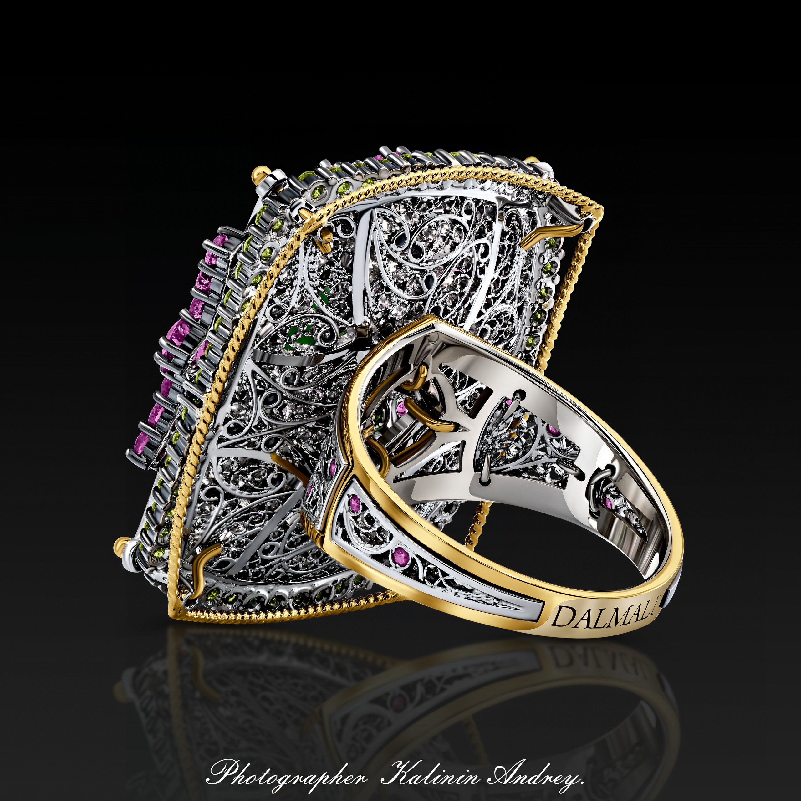 Рекламная эксклюзивная предметная фотосъёмка ювелирных изделий в Москве  тел +7 966-003-13-07. Высококачественная профессиональная рекламная фотосъёмка ювелирных украшений, драгоценных камней в Москве. Обучение, консультация