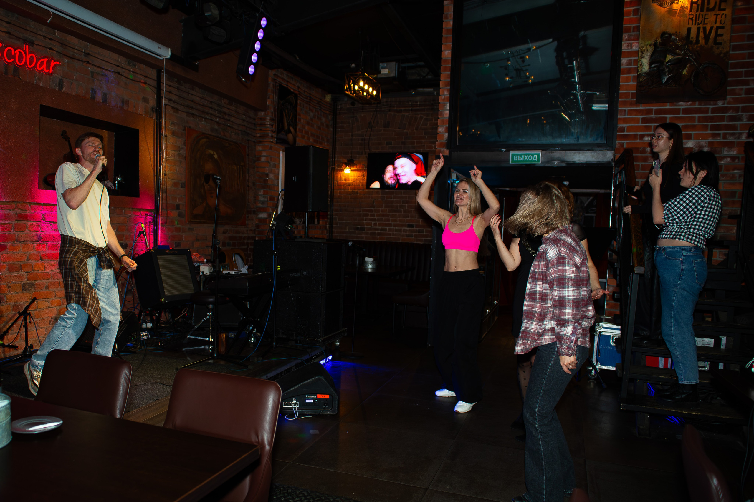 Репортажная съёмка. Женский фотограф в Москве