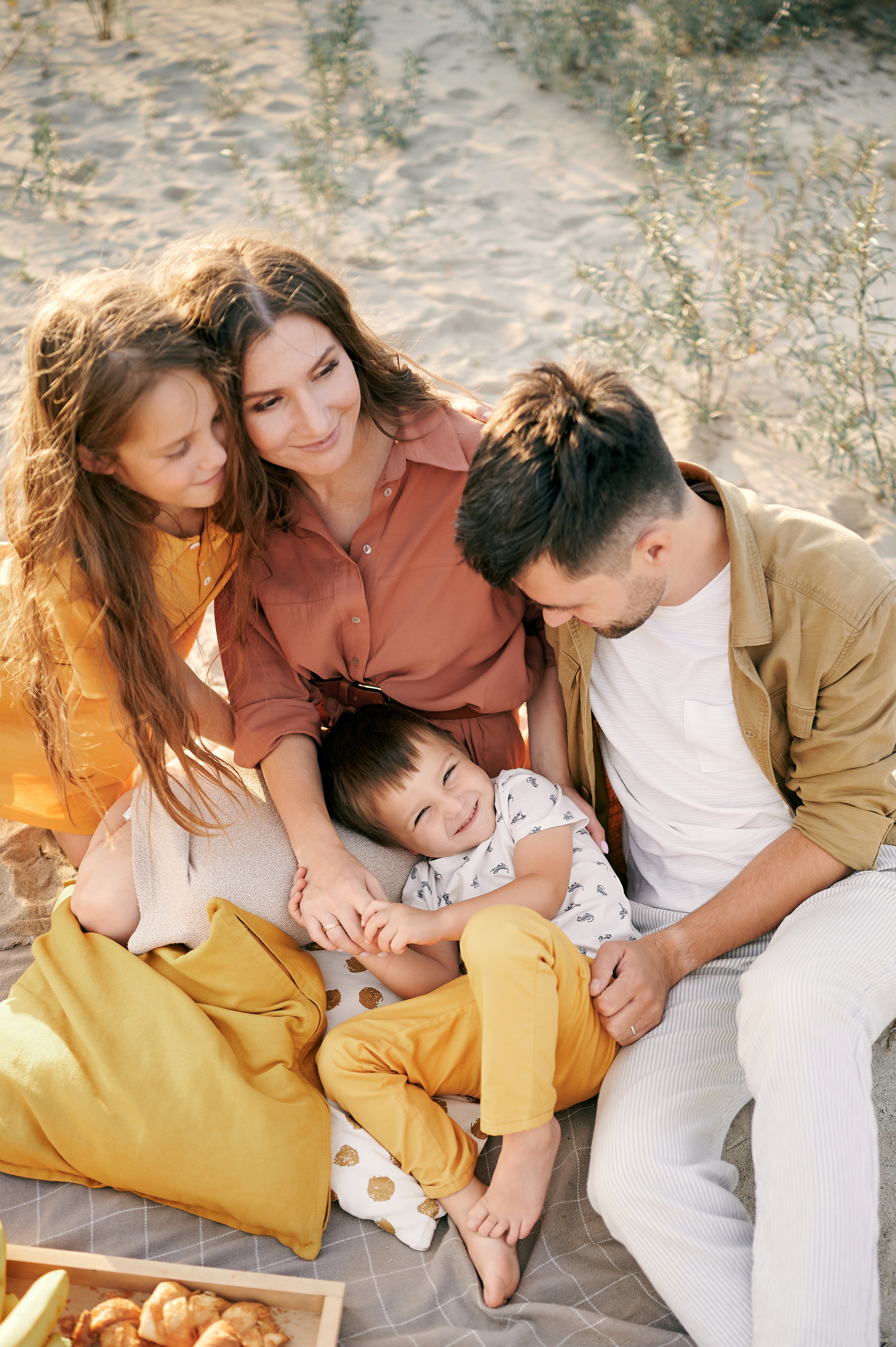 В песках. Семейный и репортажный фотограф Сергей Белягиин г. Екатеринбург