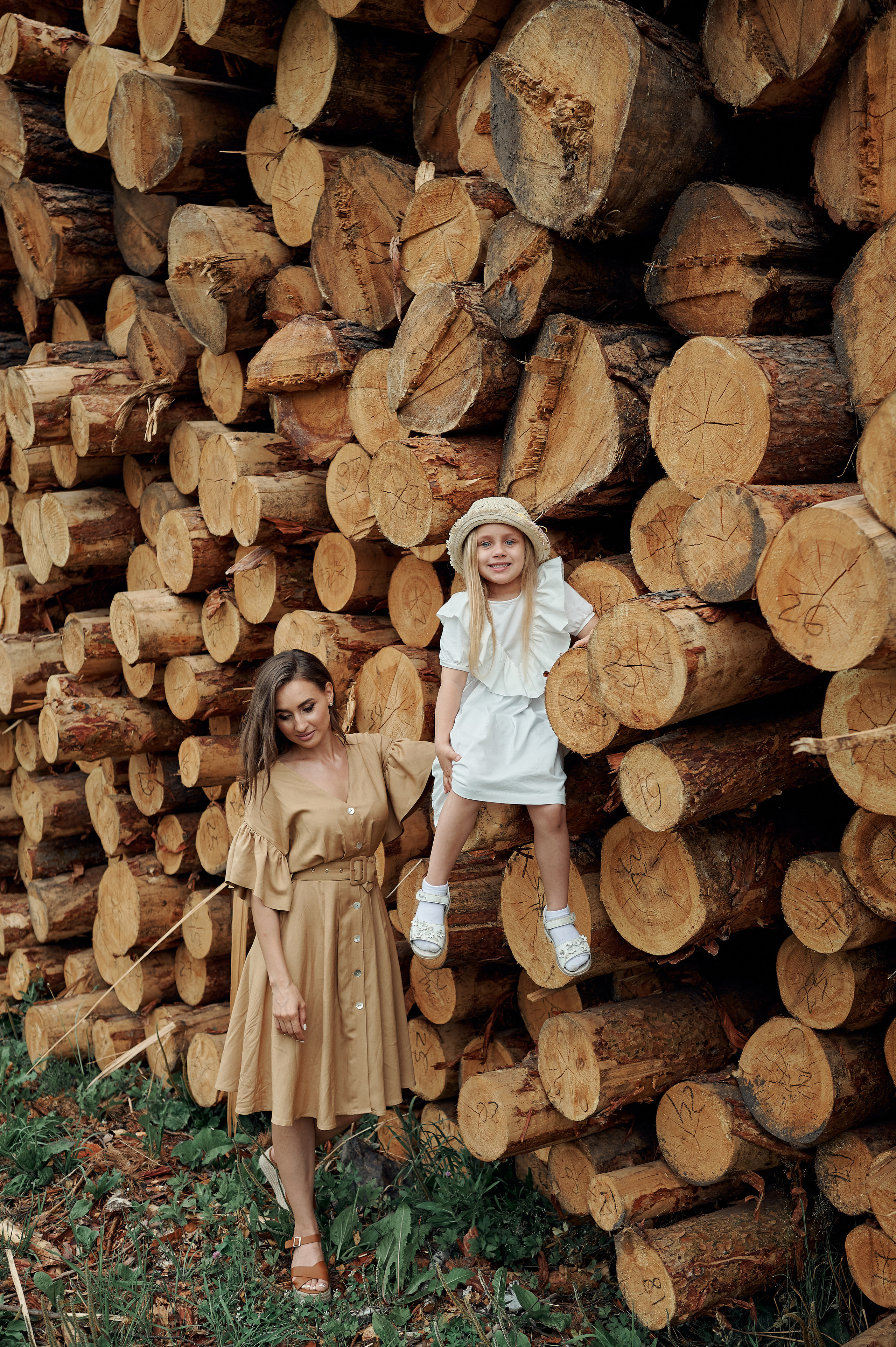 Настя и Марина с детьми. Семейный и репортажный фотограф Сергей Белягиин г. Екатеринбург