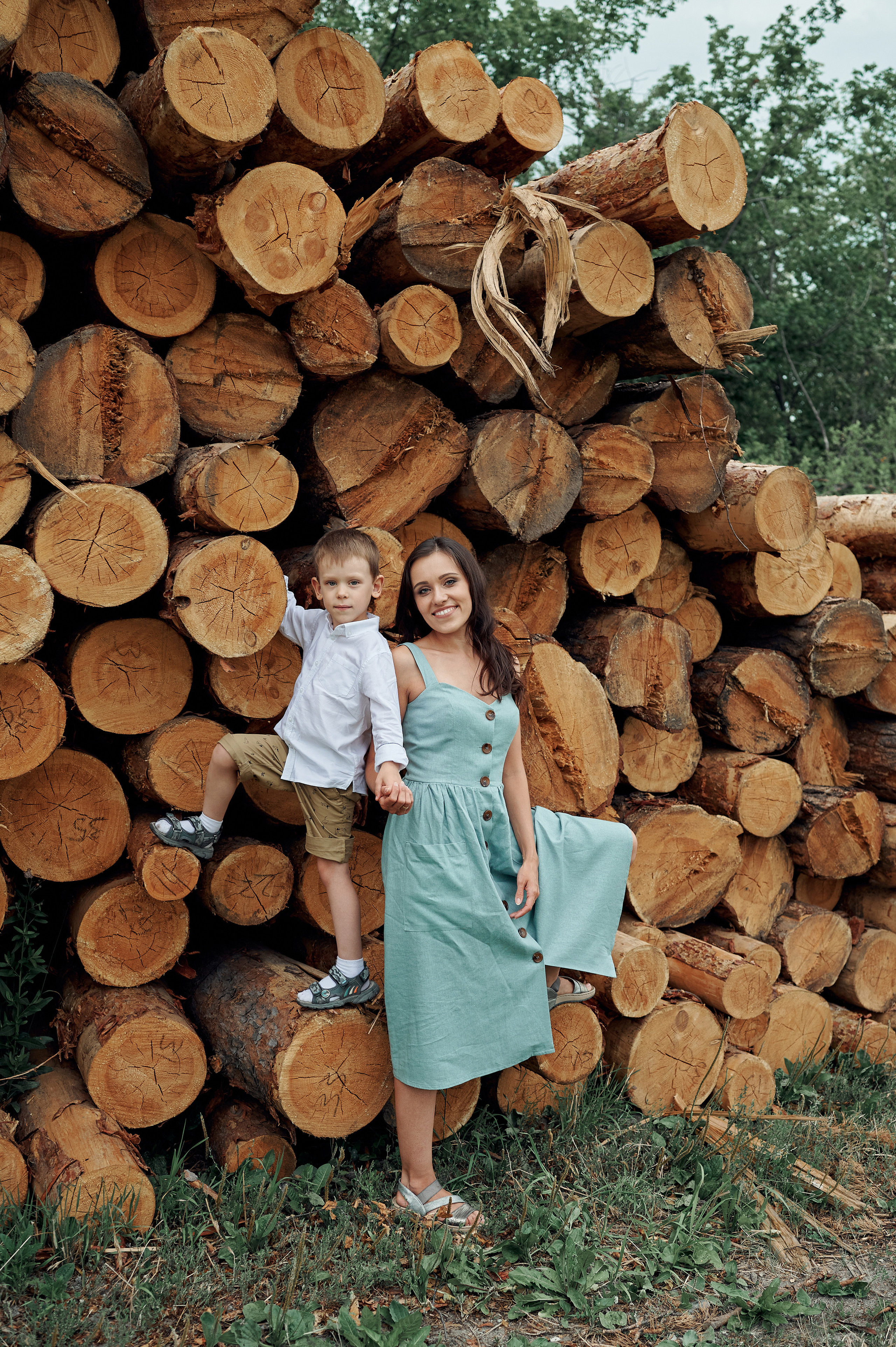 Настя и Марина с детьми. Семейный и репортажный фотограф Сергей Белягиин г. Екатеринбург