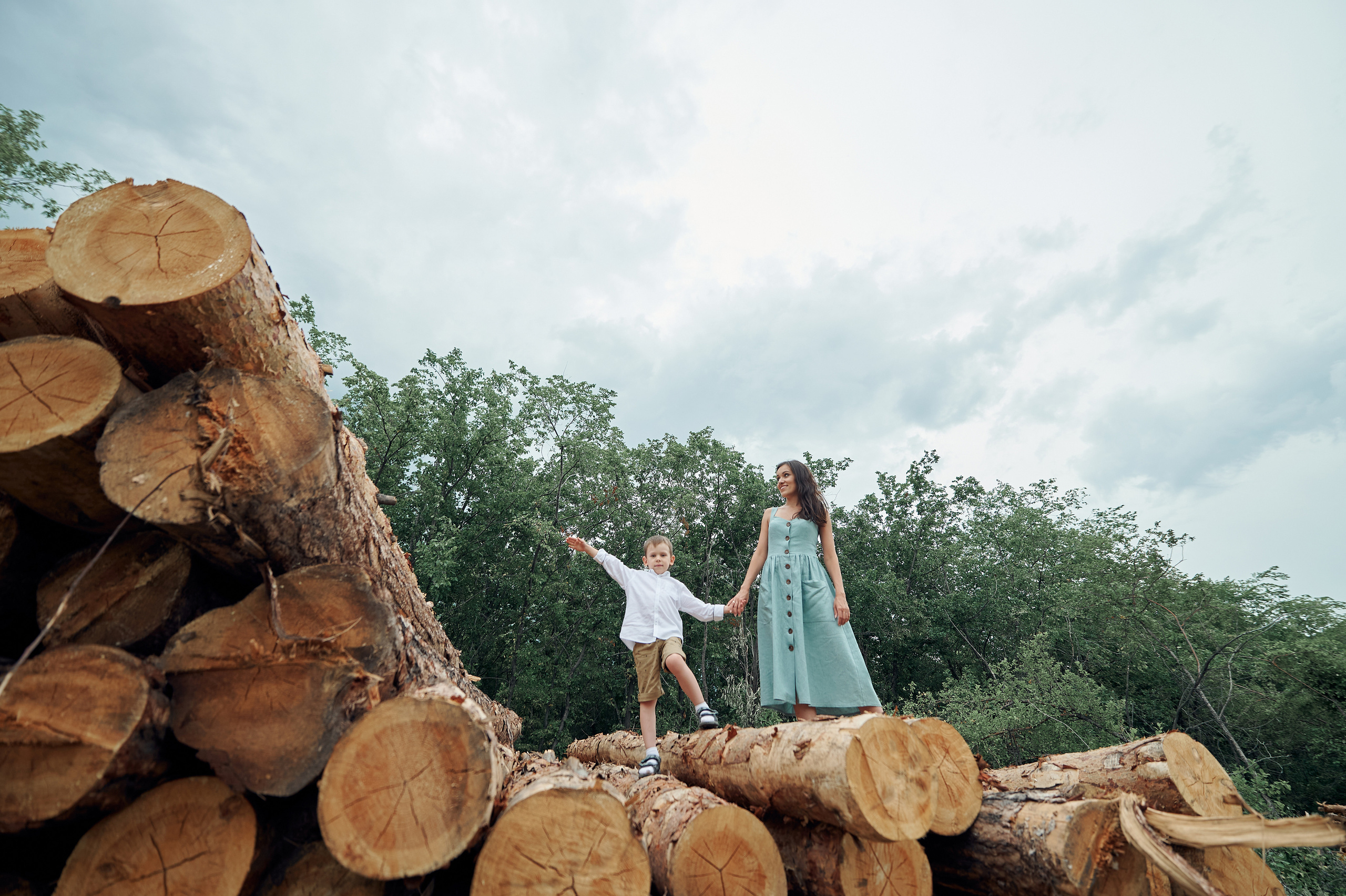 Настя и Марина с детьми. Семейный и репортажный фотограф Сергей Белягиин г. Екатеринбург