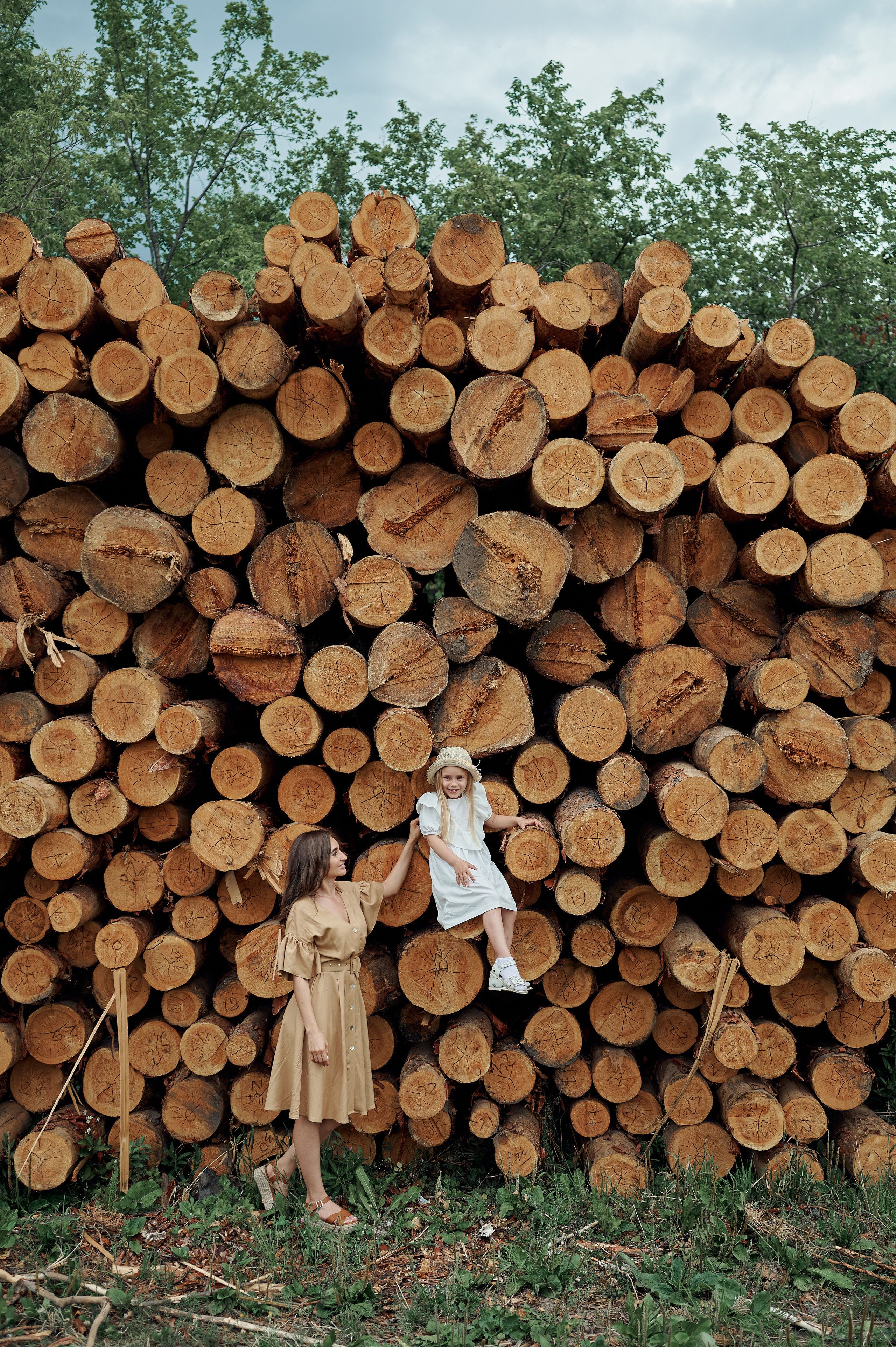 Настя и Марина с детьми. Семейный и репортажный фотограф Сергей Белягиин г. Екатеринбург