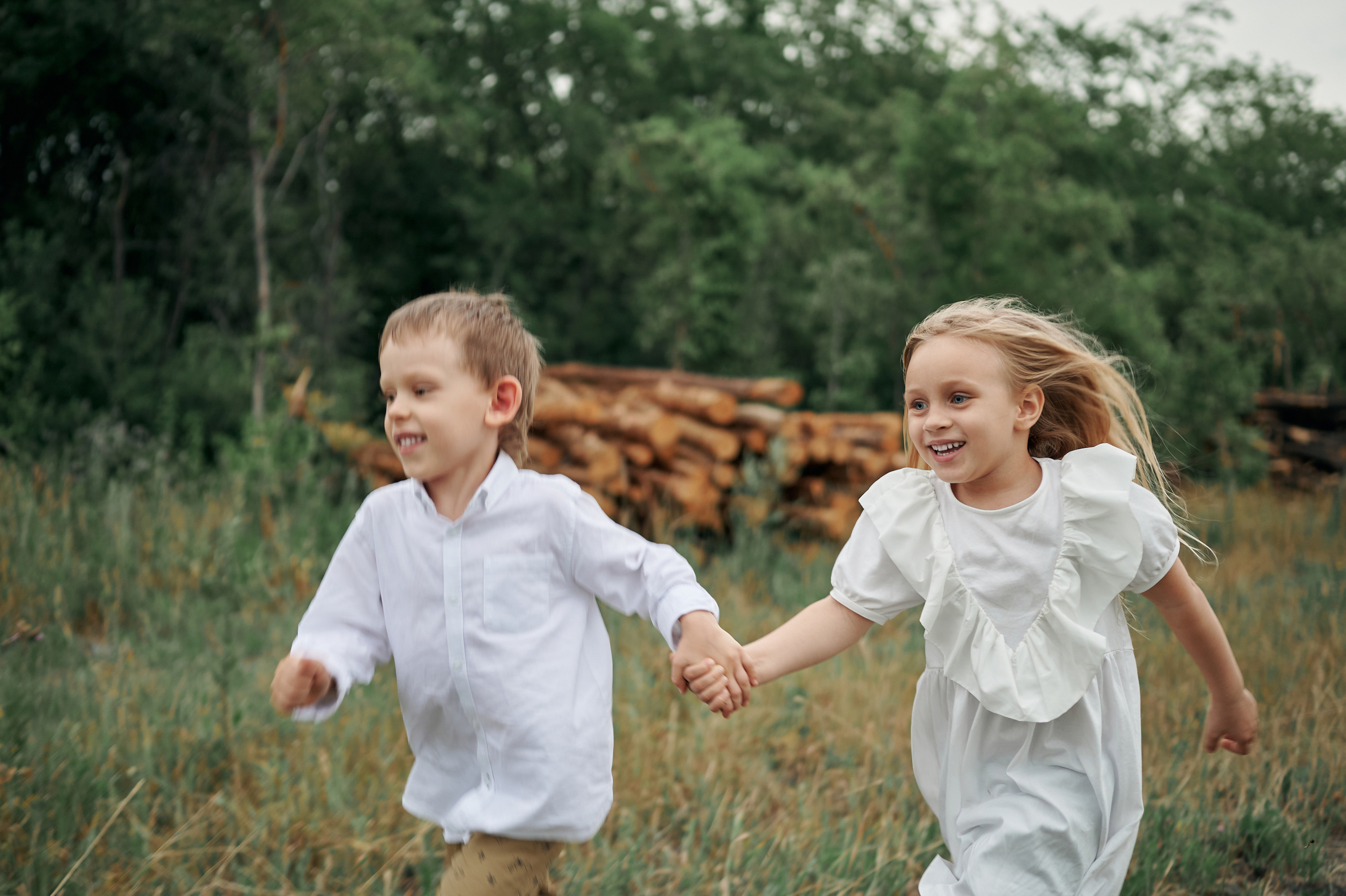 Настя и Марина с детьми. Семейный и репортажный фотограф Сергей Белягиин г. Екатеринбург
