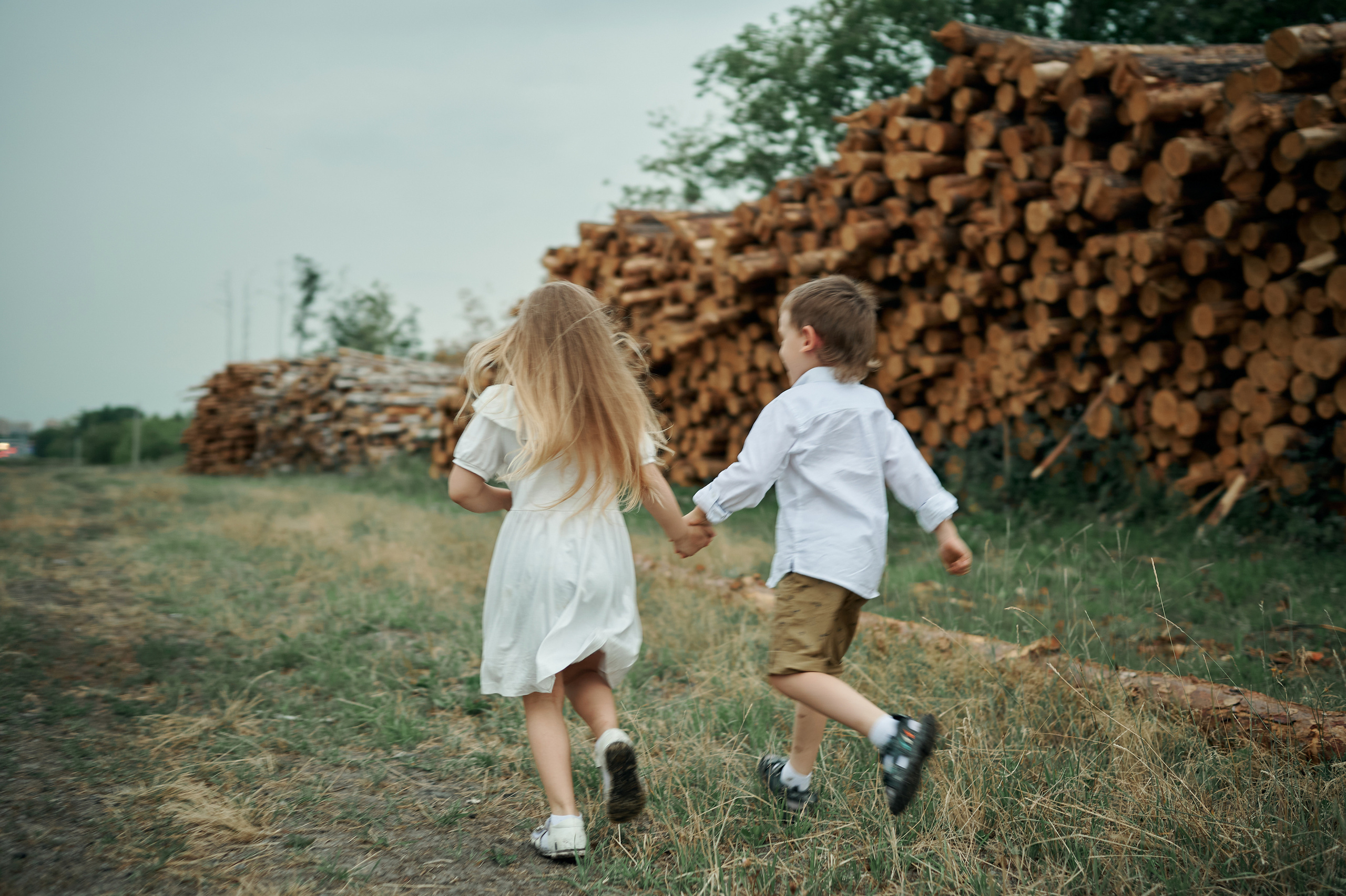 Настя и Марина с детьми. Семейный и репортажный фотограф Сергей Белягиин г. Екатеринбург