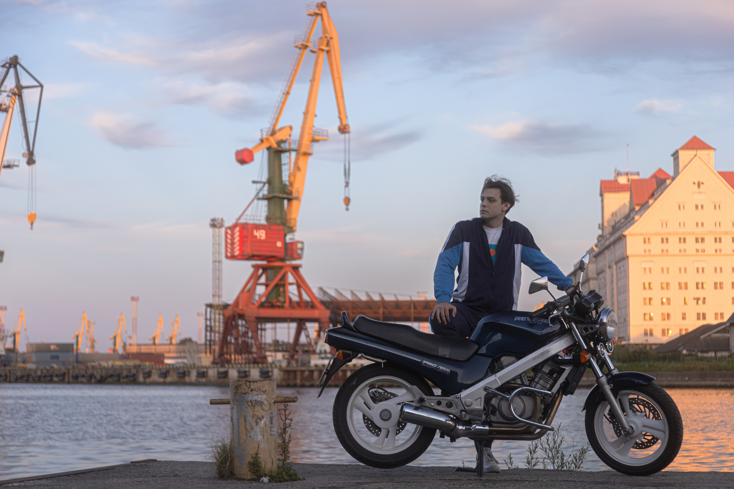 Daniil R. — Digital Noise —