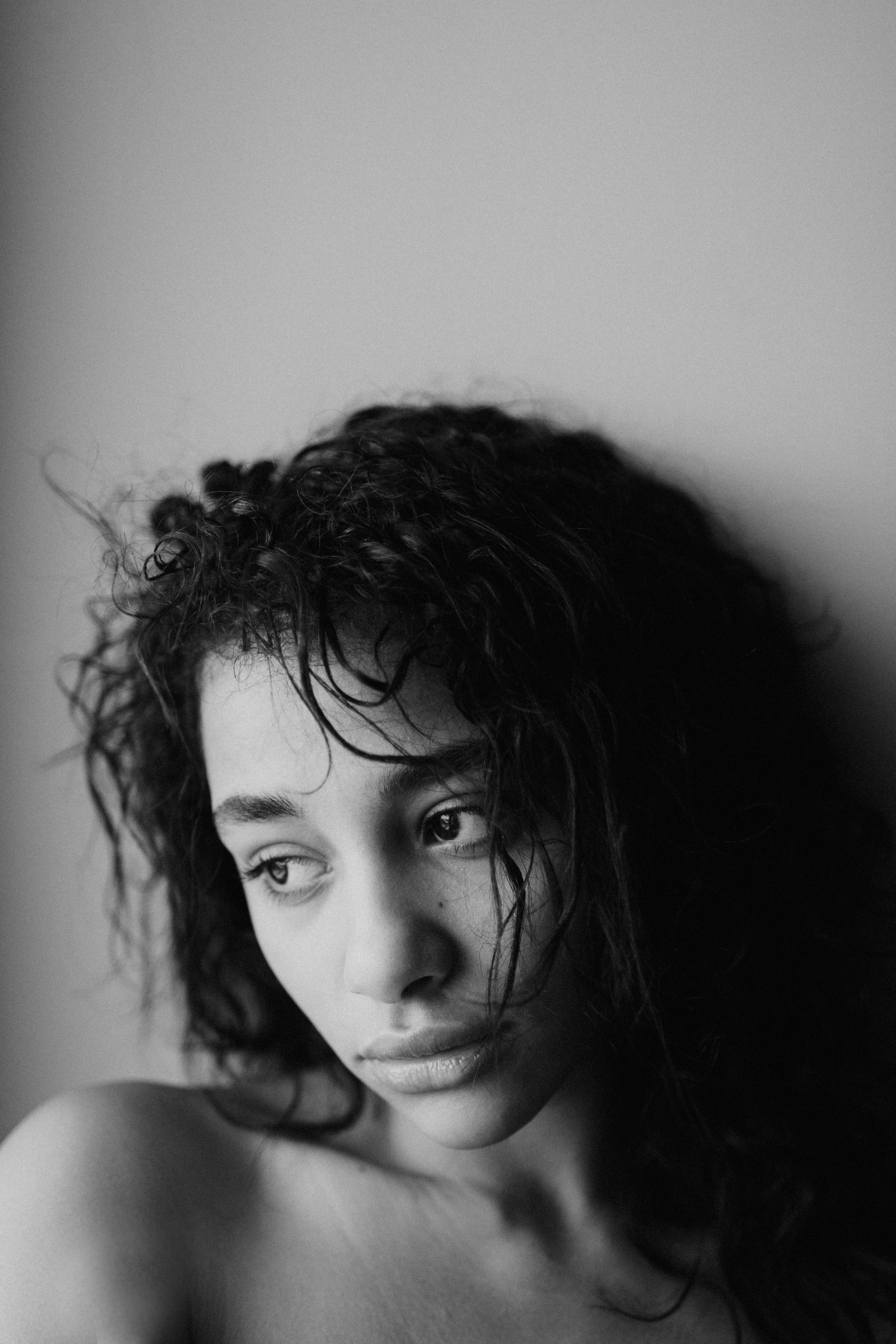 Обнажение. I am Diana, a portrait photographer. I take pictures around the world