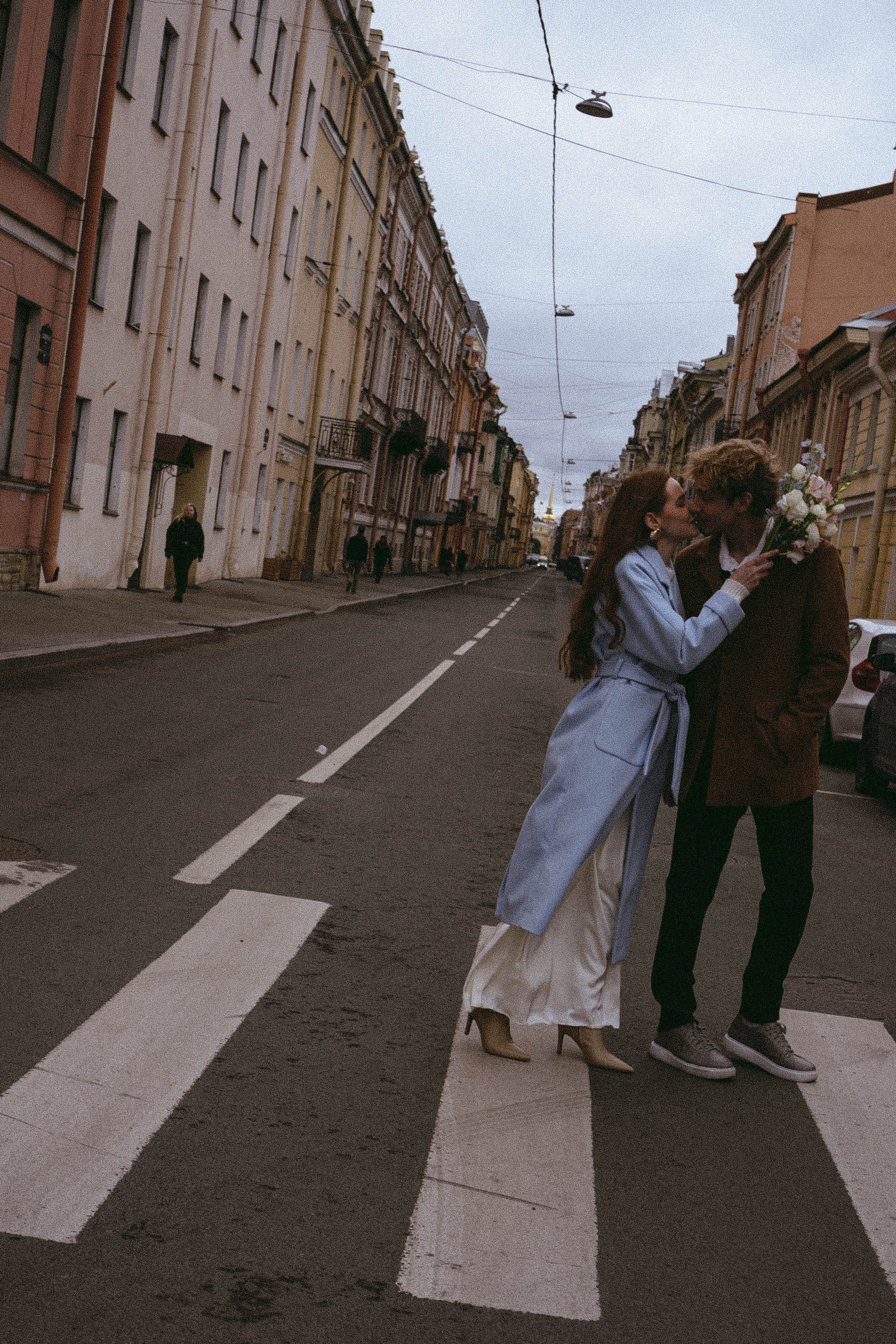 СВАДЕБНАЯ ПРОГУЛКА ПО ПЕТРОГРАДКЕ ВЕСНОЙ (ФОТОСЕССИИЯ ПАРЫ СВАДЕБНАЯ). Профессиональный фотограф, Санкт-Петербург — Виктория Богомолова