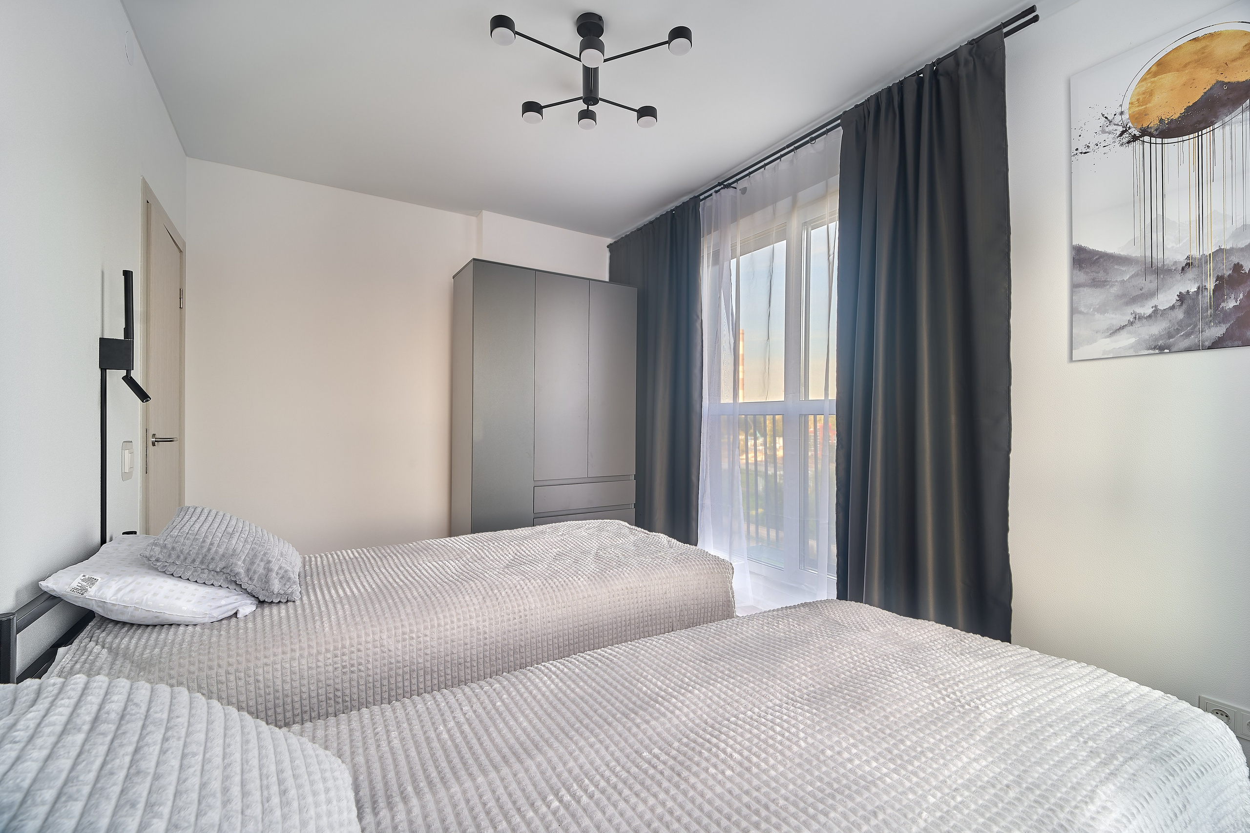 «Евро-трешка» для посуточной сдачи. Заказчик АН «Борисов». Главная