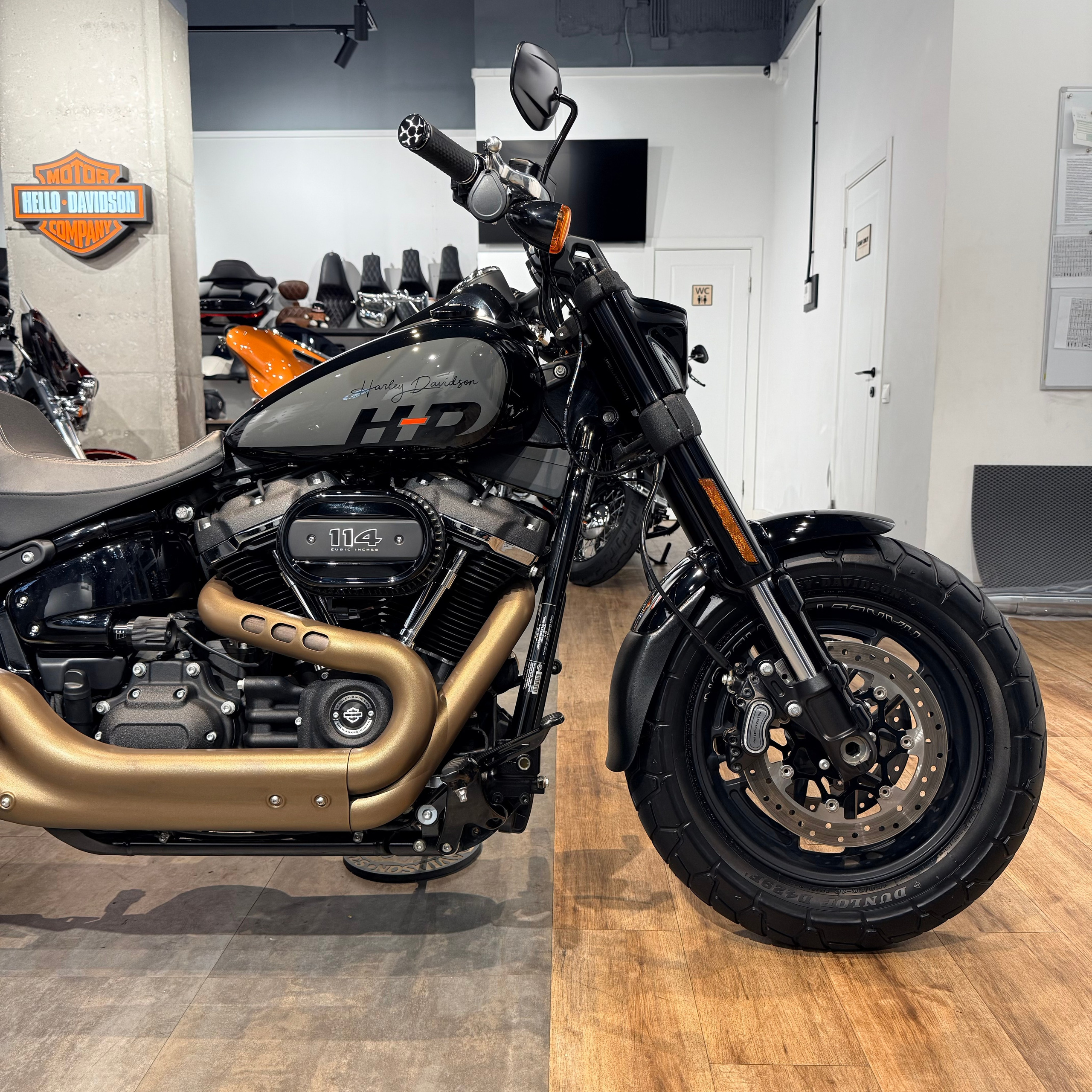 2023 HD FAT ВОВ 114 Vivid Black Nаrdо Gray (VIN *5НD*4007). Hello Davidson, Москва. Только хорошие мотоциклы…
