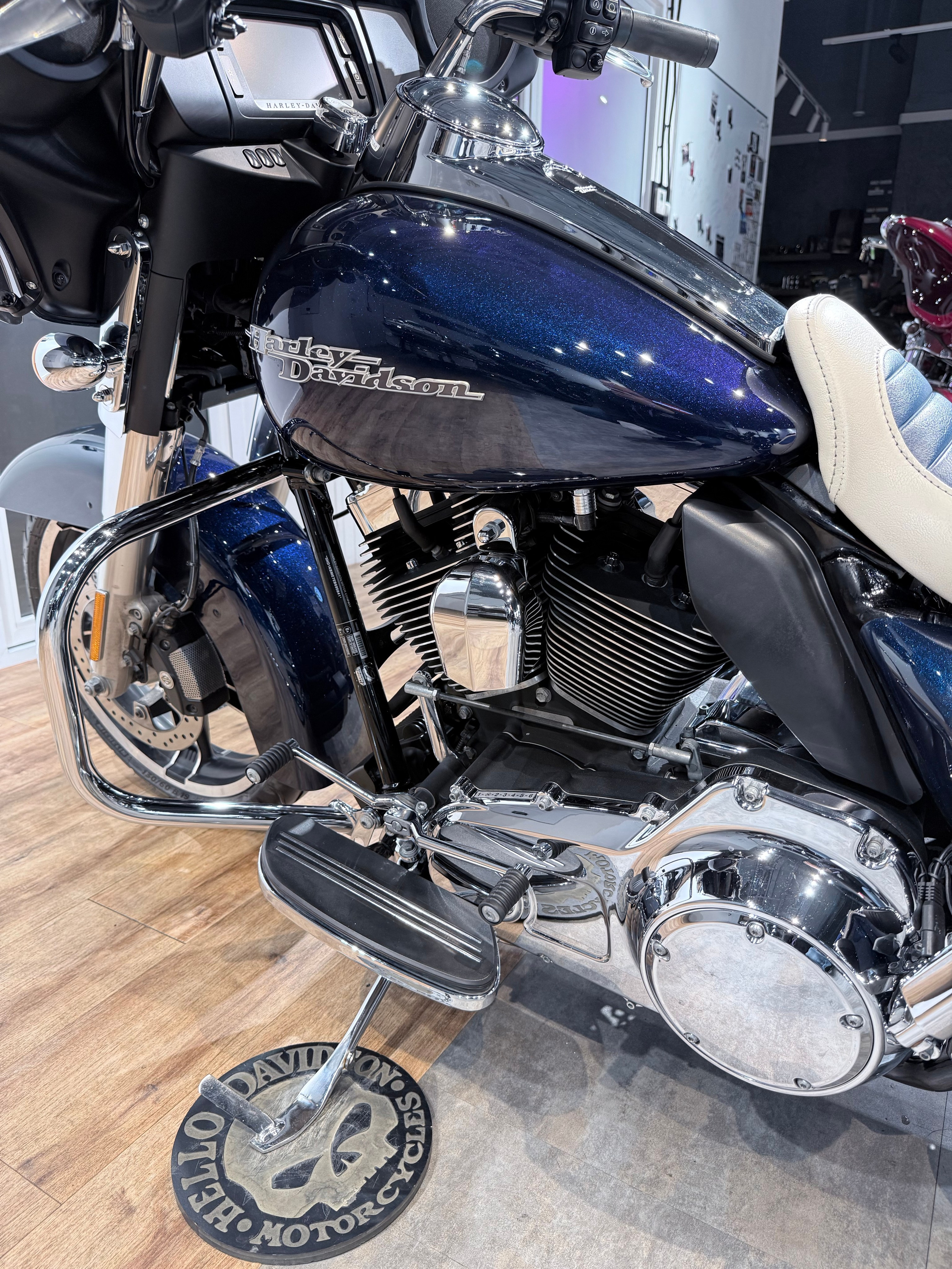 2014 Street Glide 103 ABS. Hello Davidson, Москва. Только хорошие мотоциклы…