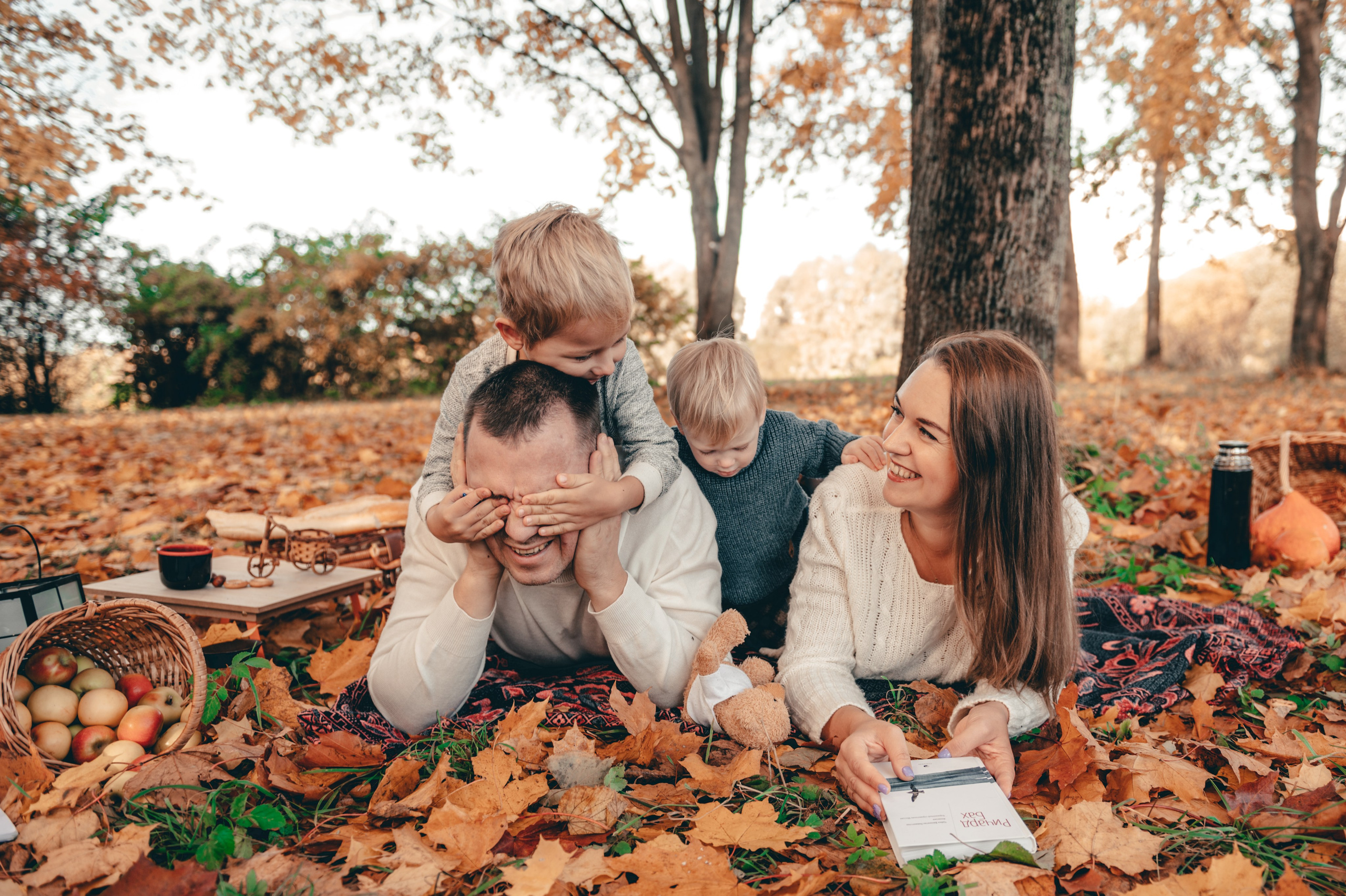 Желто-красное настроение. Свадебный и семейный фотограф София Невская