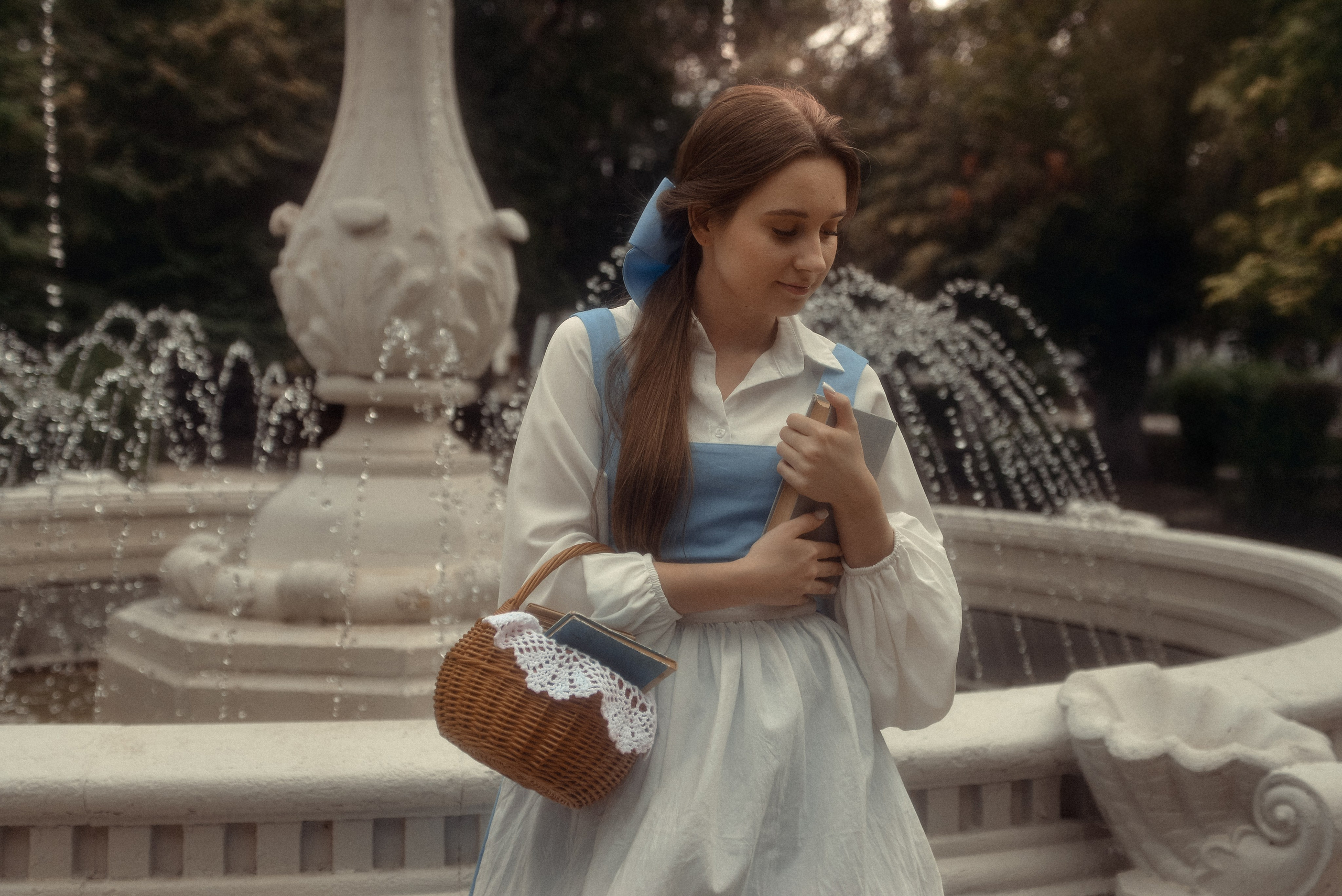 Съемка по мотивам мультфильма «Красавица и Чудовище». Фотограф-режиссер Анастасия Вронская | Кинематографическая фотография