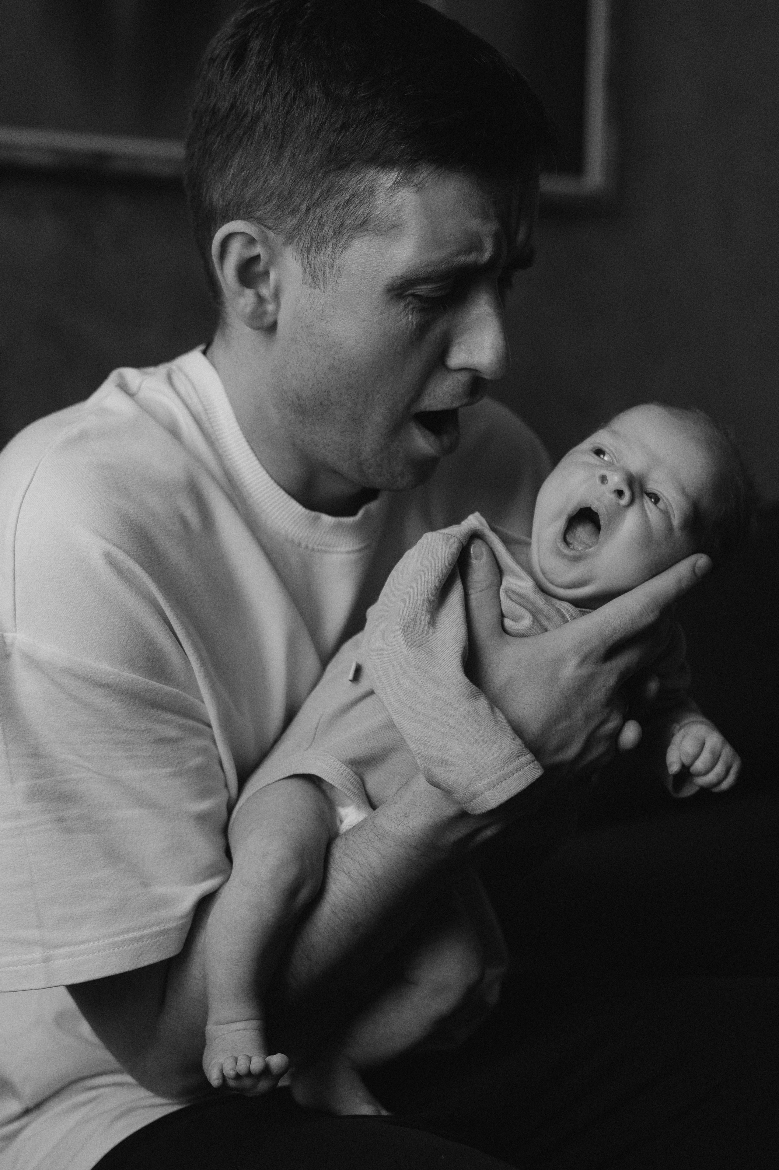 Домашняя фотосессия новорожденного. Семейный, ньюборн фотограф, фотограф на роды в Москве, Виктория Тюльдюкова