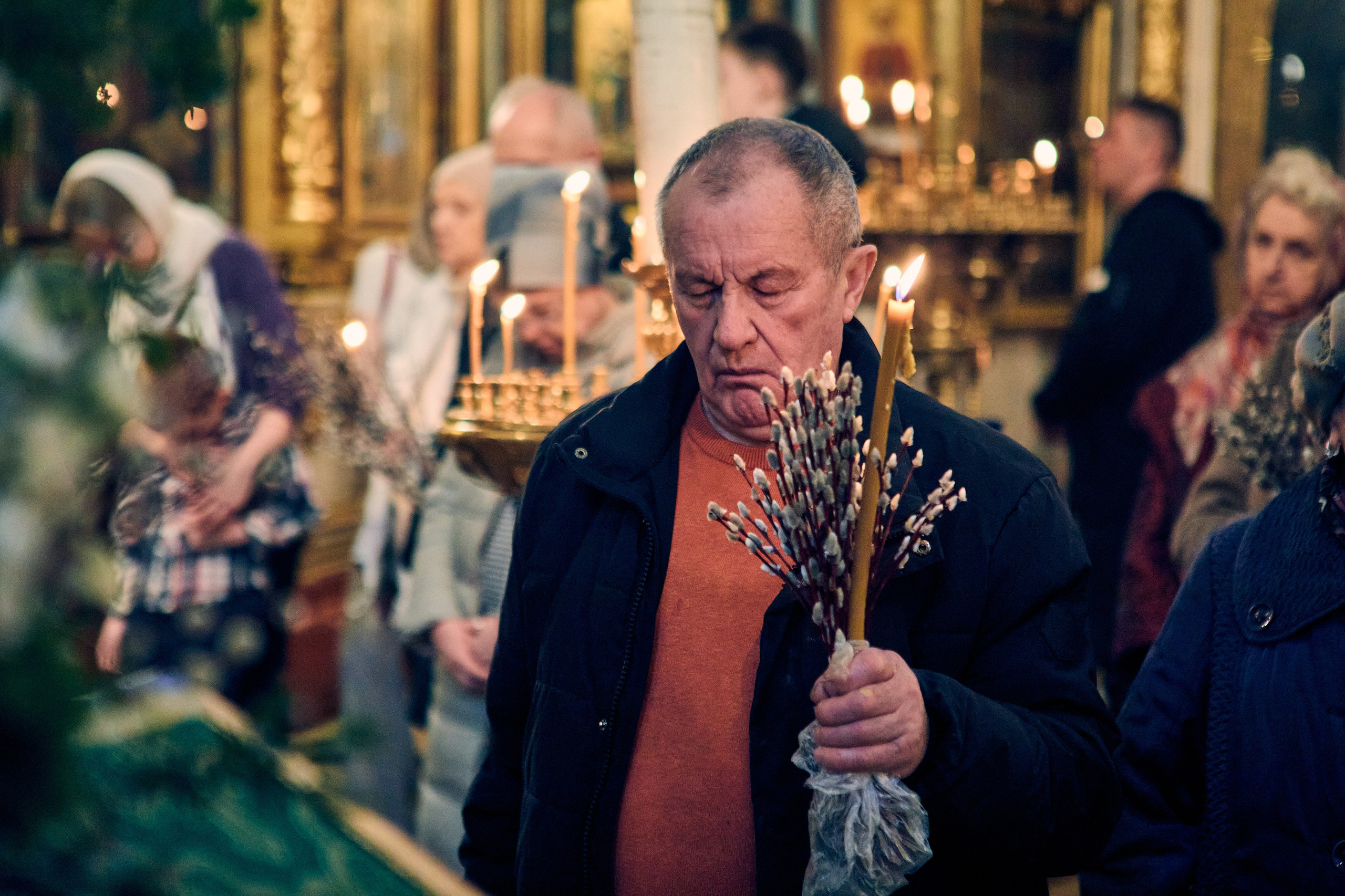 На всенощном бдении под Неделю ваий. DMITRY MOISEENKO — фотограф, художник, топ-стилист