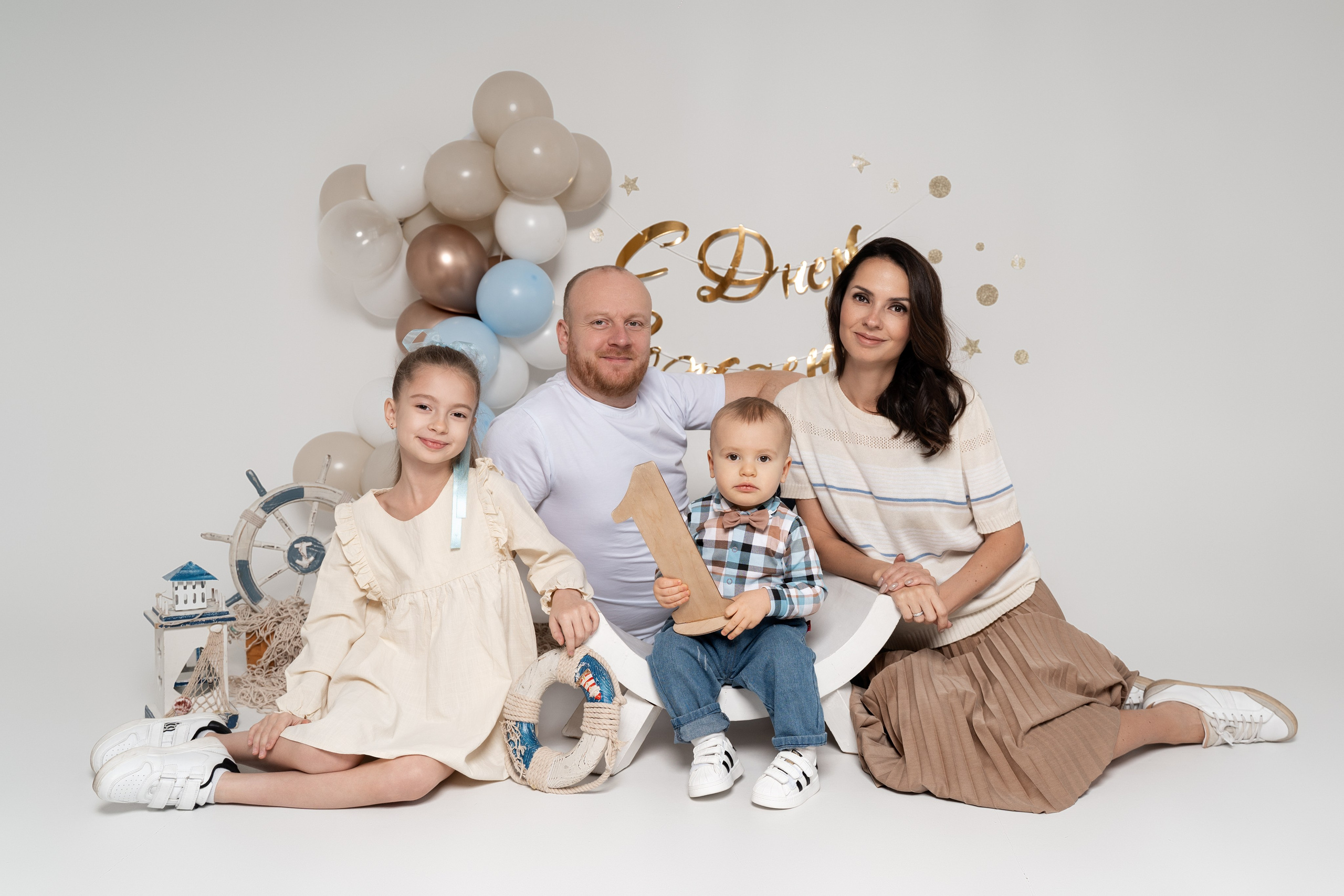 Фотосессия годик Егору. Юлия Амели — фотограф беременности и материнства во Владивостоке