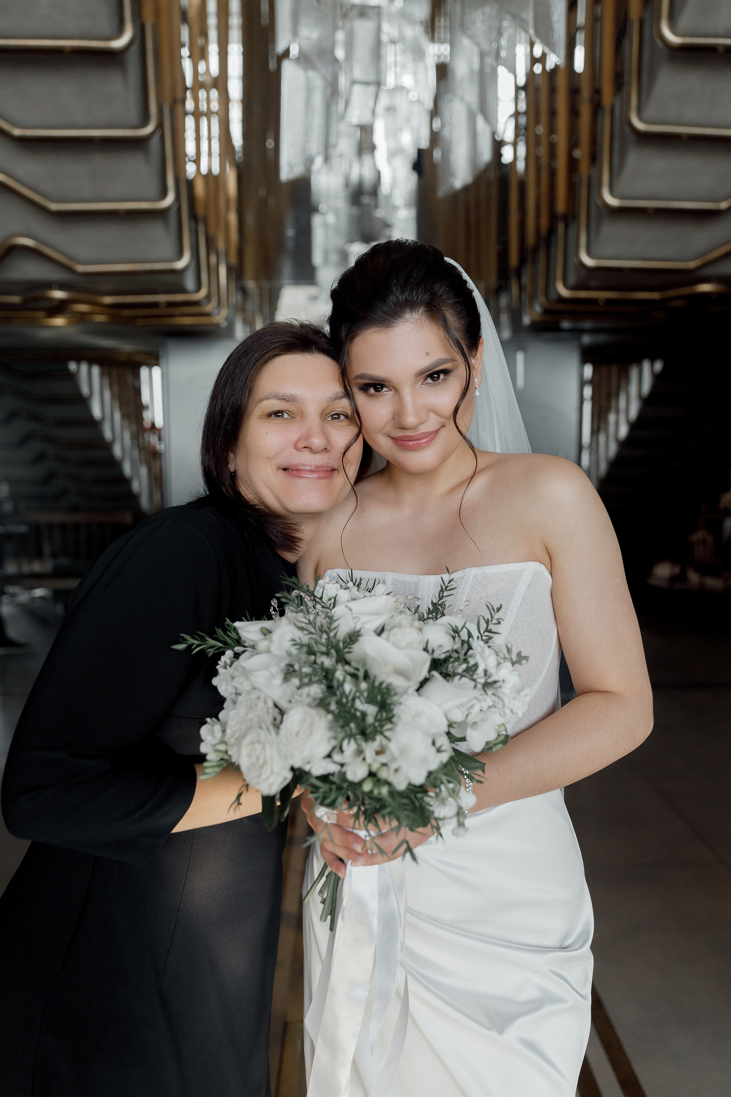 Паша&Настя (роспись Москва-сити Birds). Фотограф в Москве Юлия Хамзина