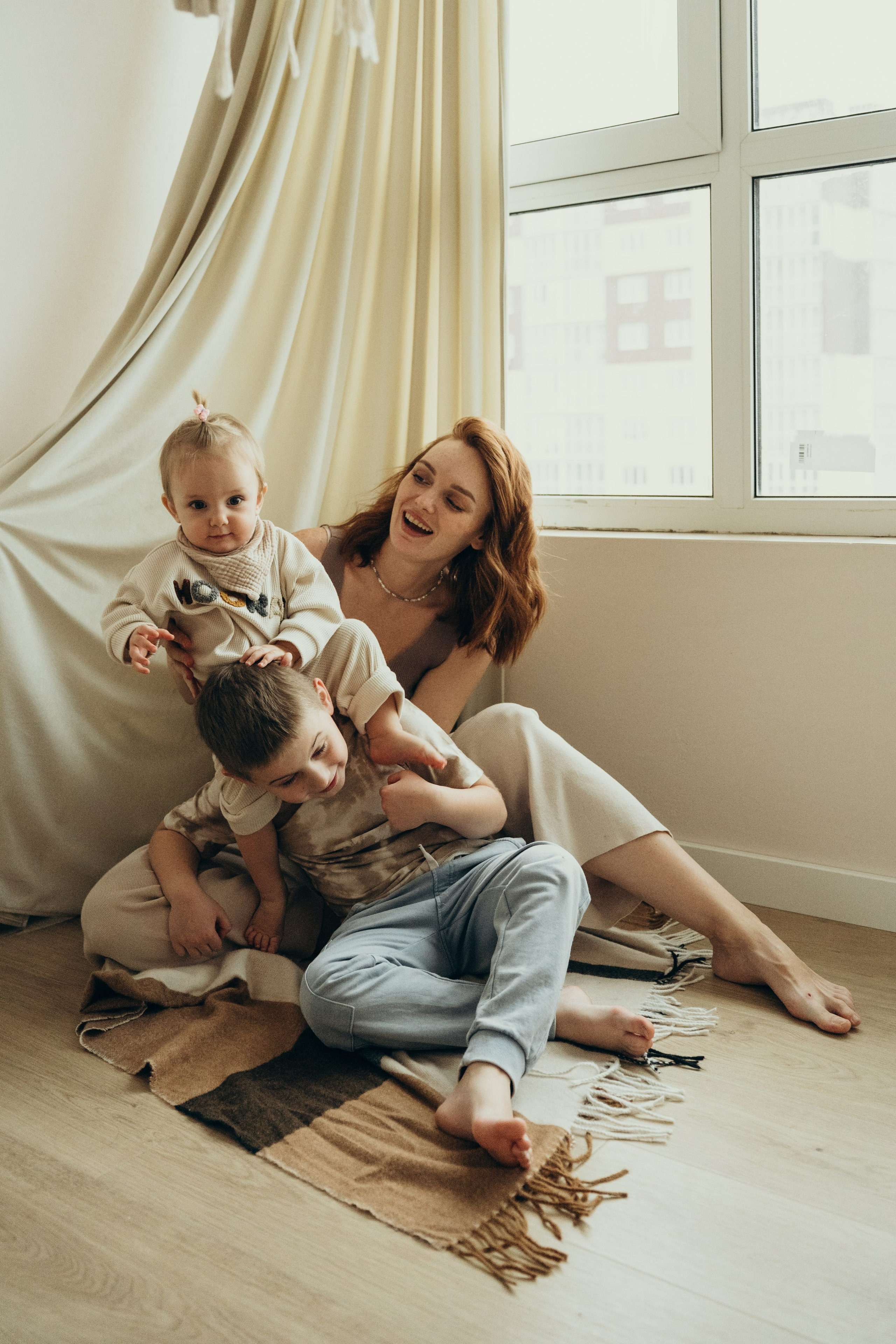 Анастасия, Ярослав и Асия