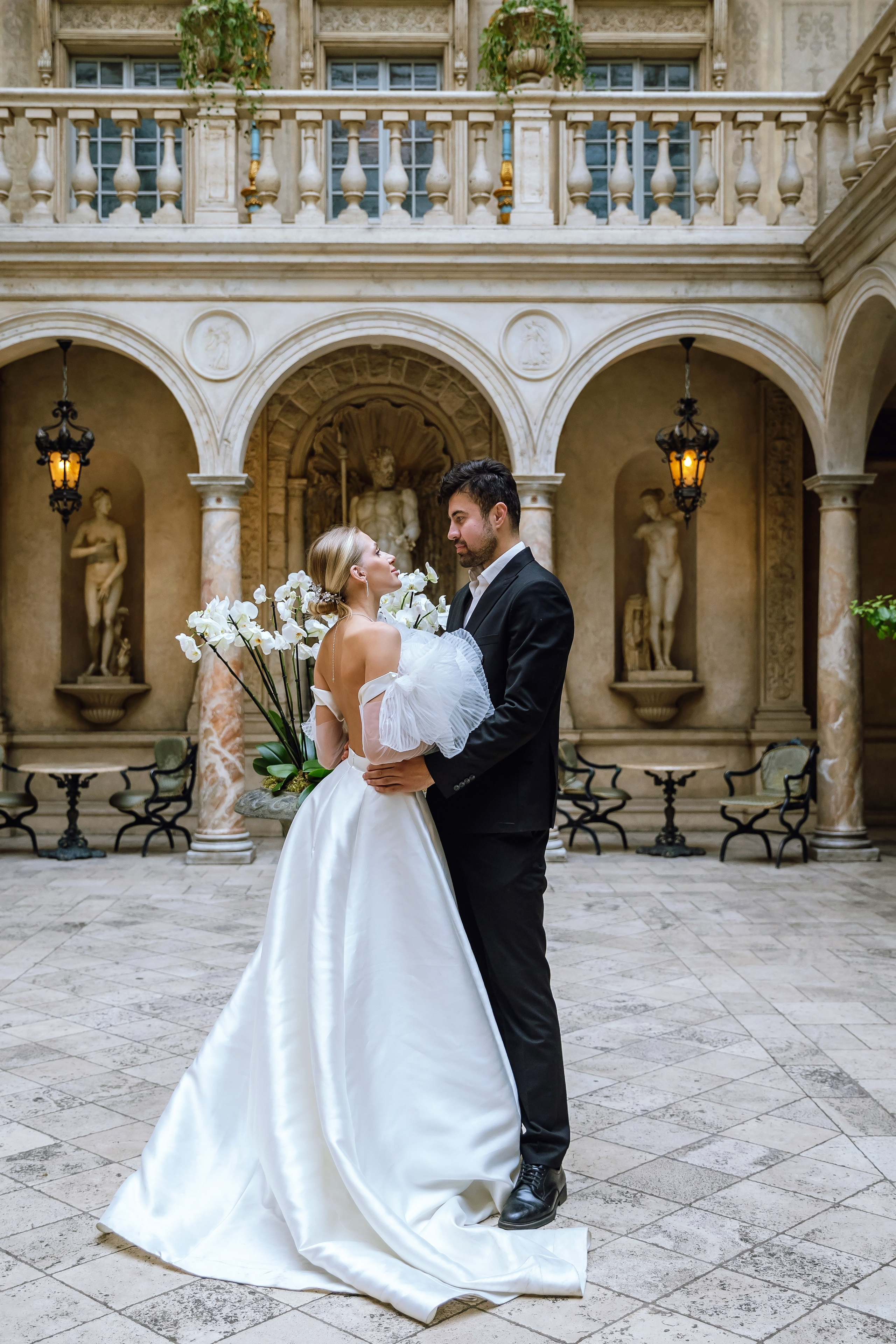 Свадебная фотосъемка, свадебная видеосъемка. Фотограф и видеограф Москва. Свадебный фотограф, видеограф. Выпускные альбомы. Оживающие альбомы