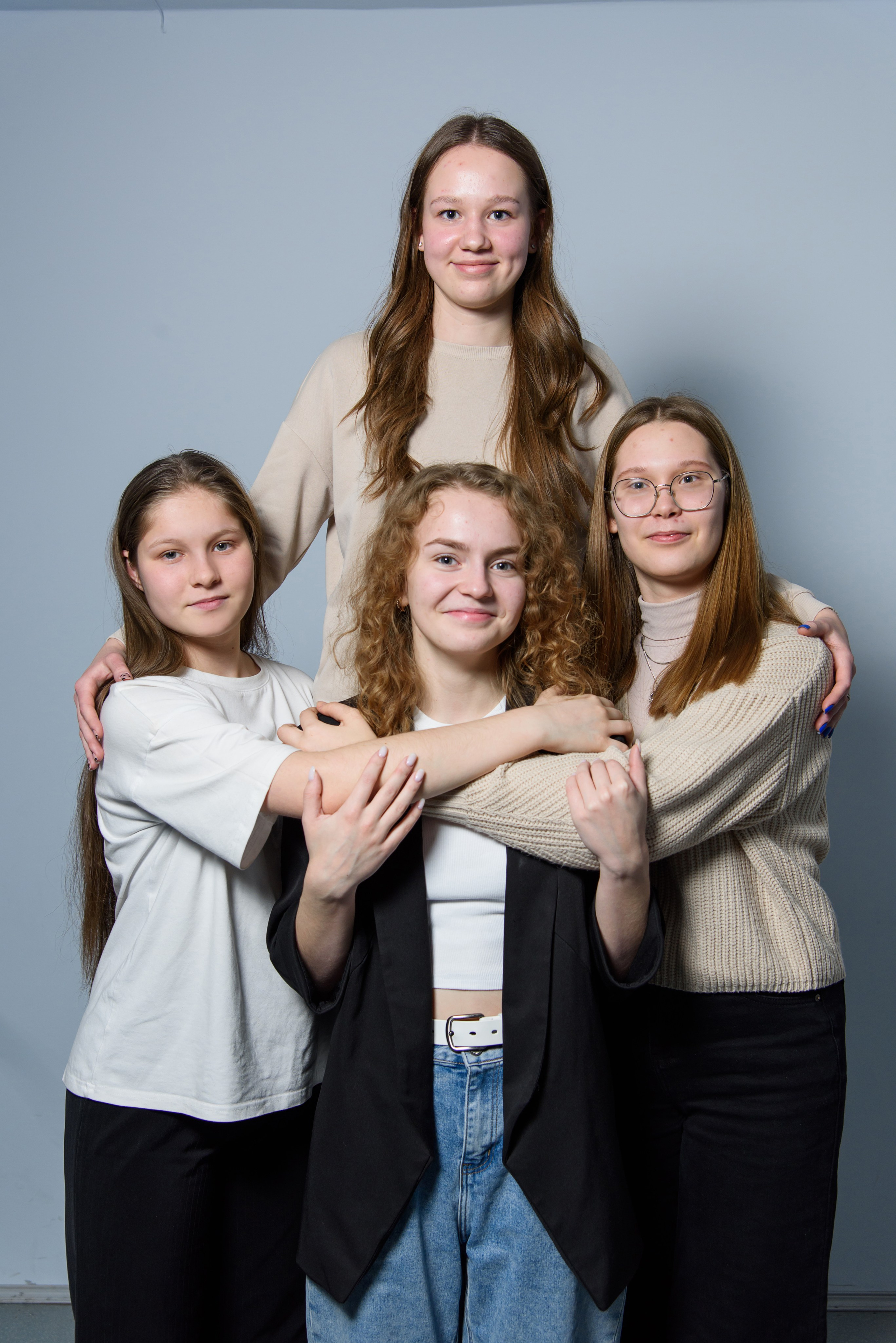 Фотосъемка на альбомы 9-11 классы. Выпускные альбомы Искитим Бердск Новосибирск